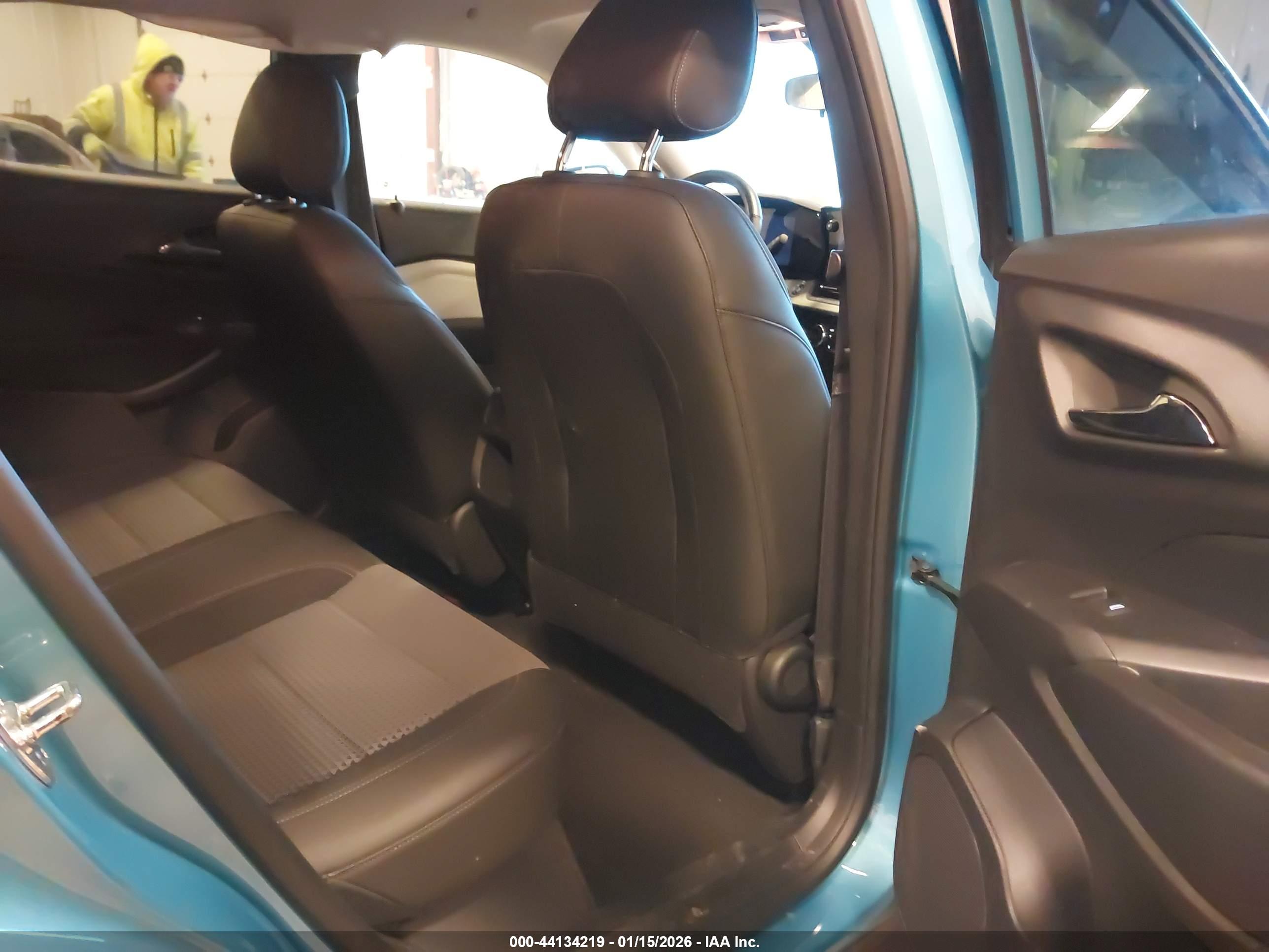 CHEVROLET TRAX image 8