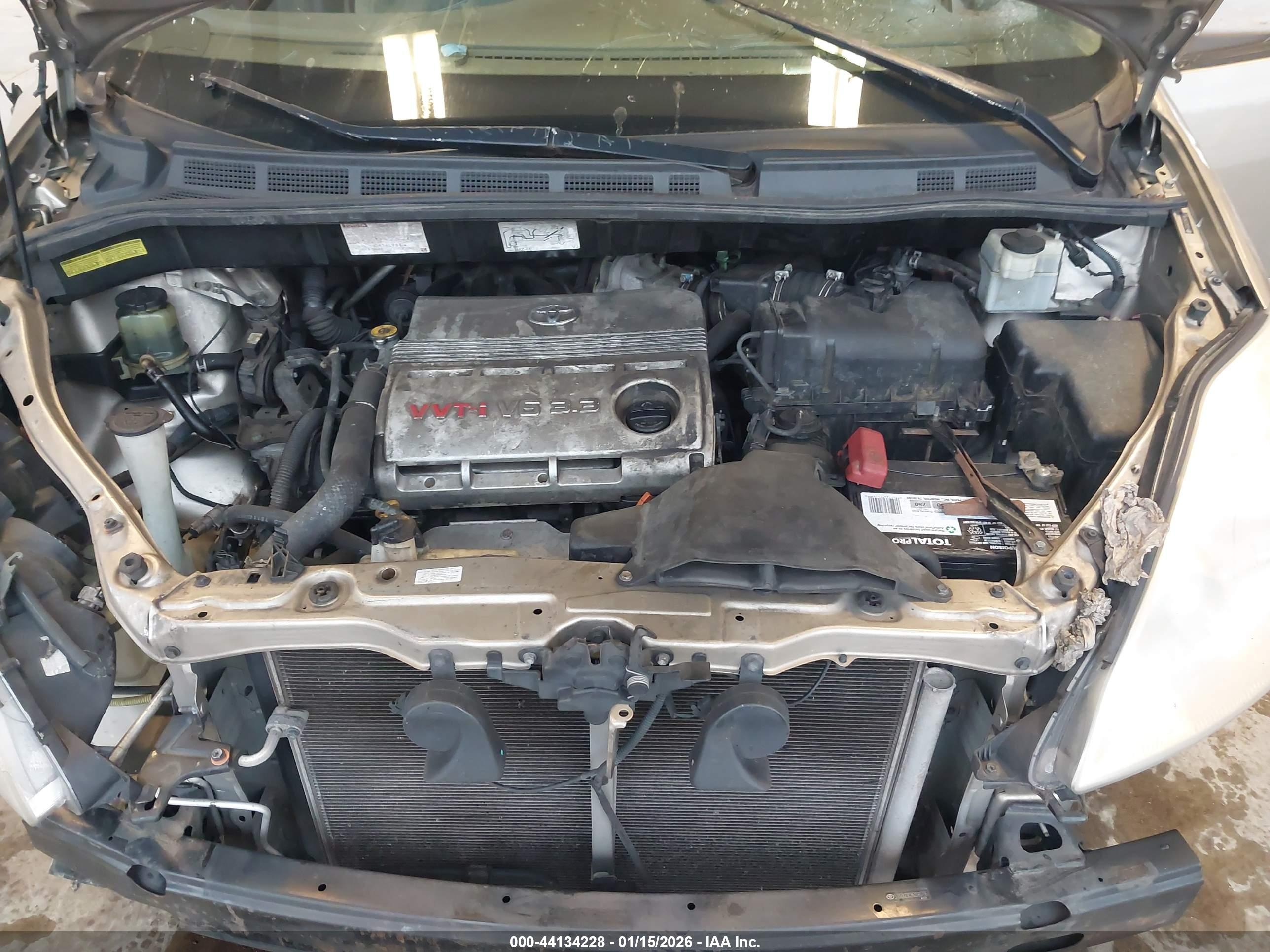 TOYOTA SIENNA image 10