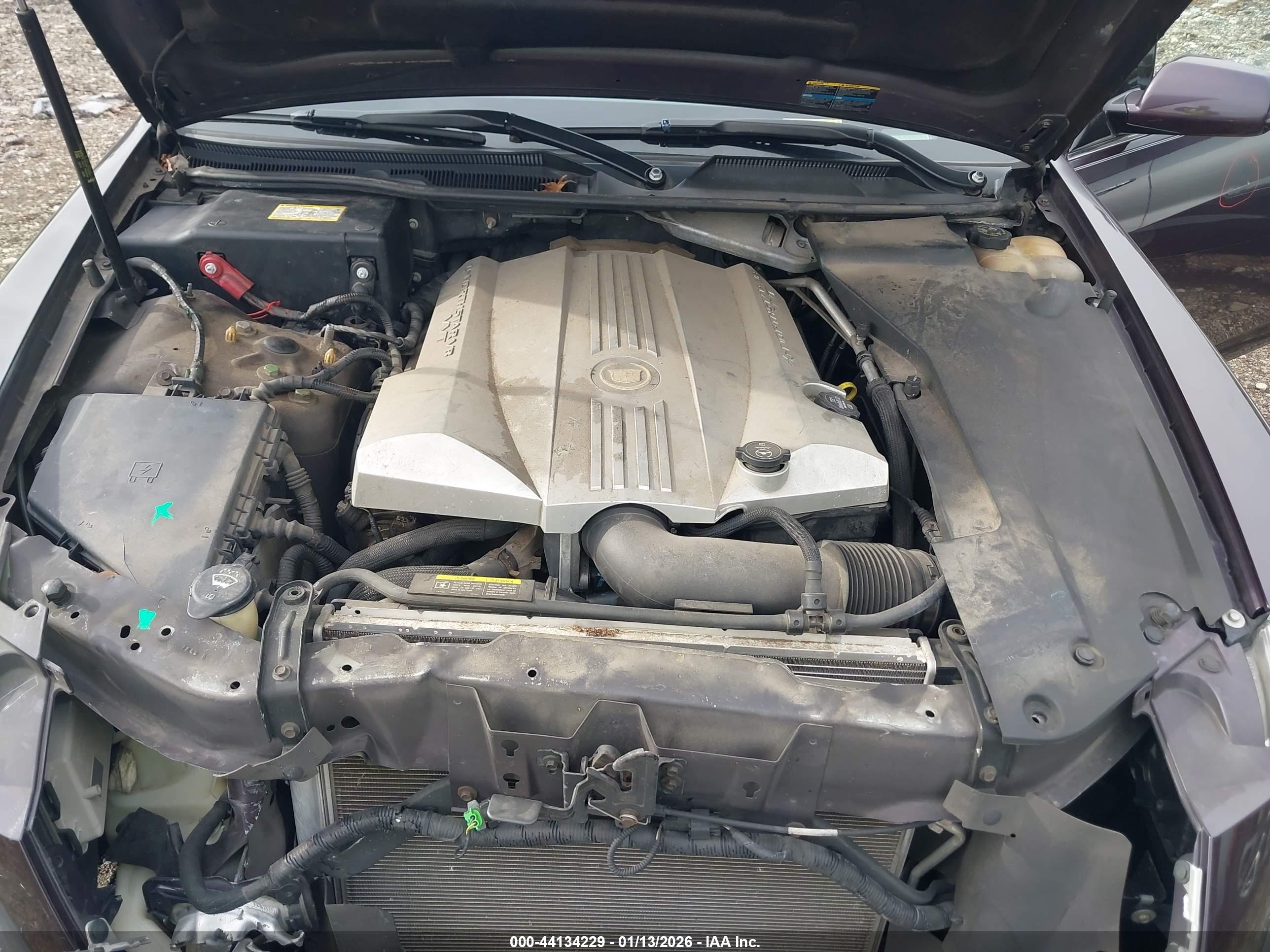 CADILLAC STS image 10