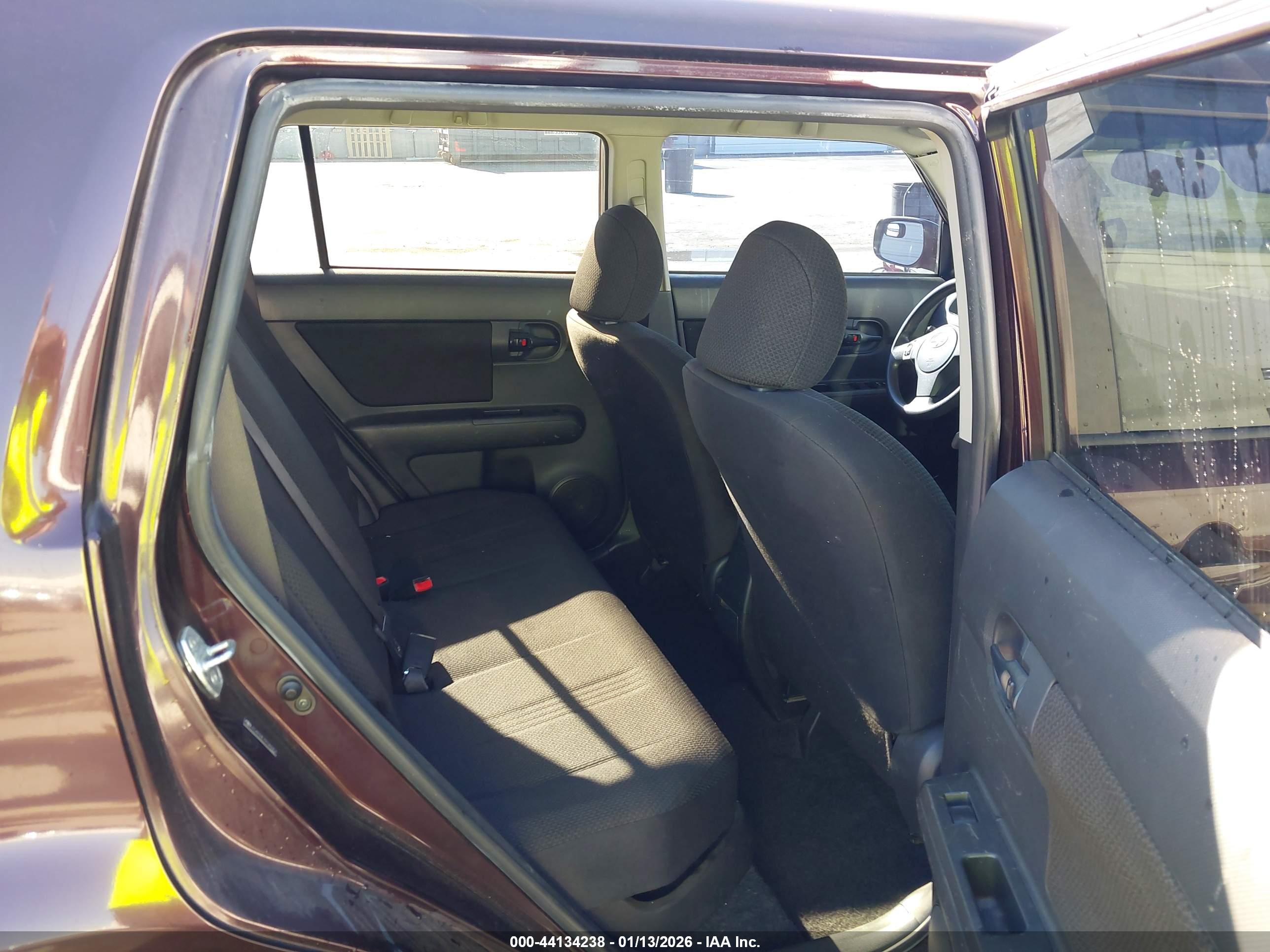 SCION XB image 8