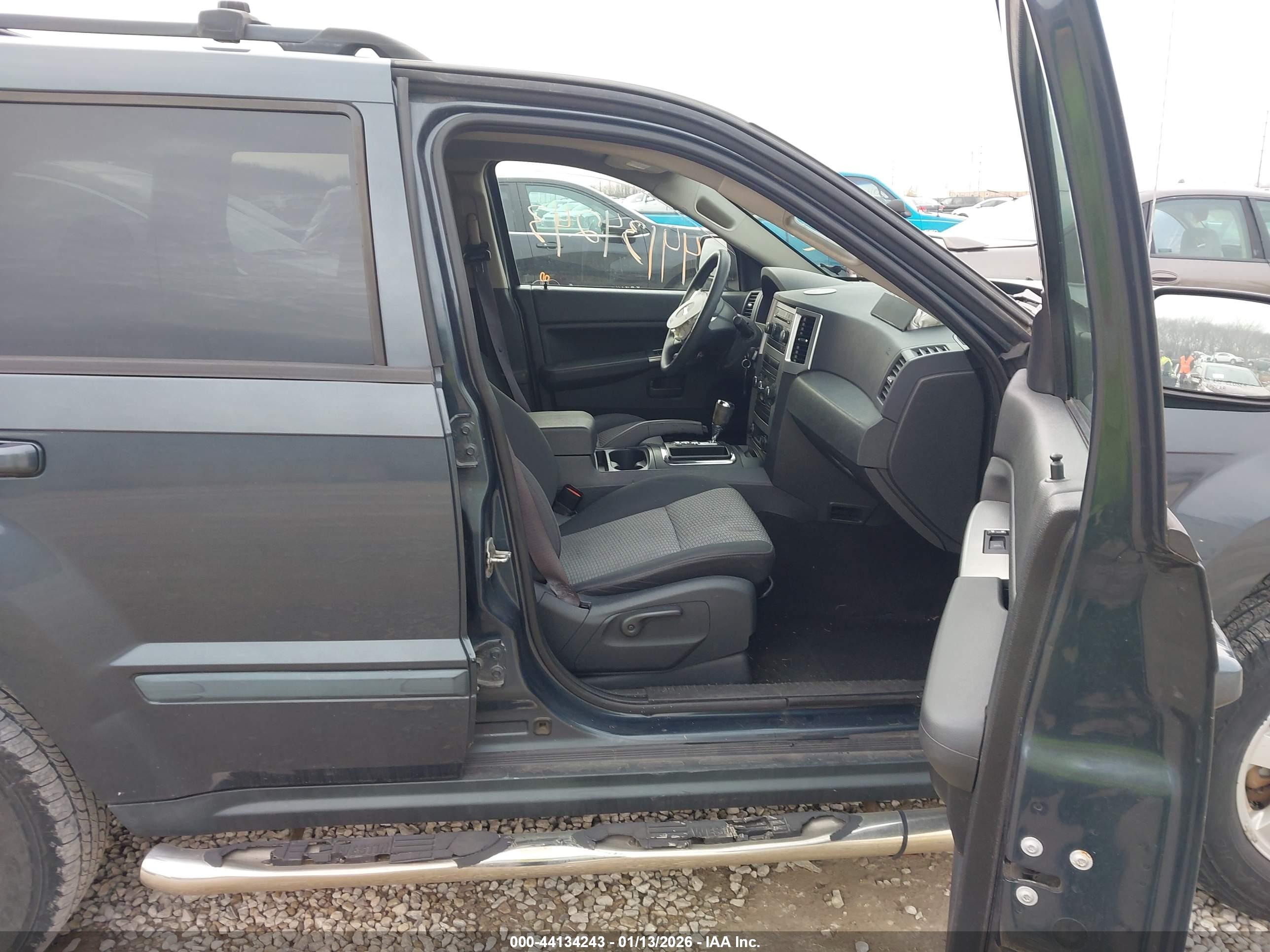 JEEP GRAND image 5