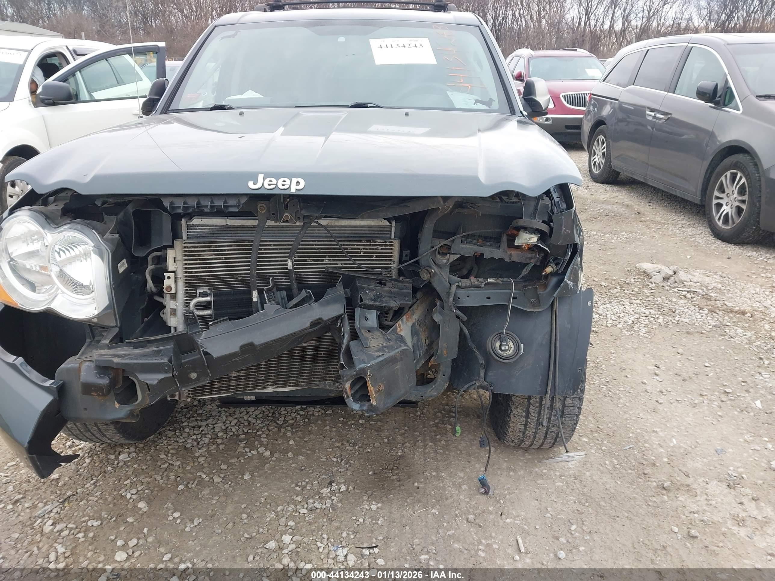 JEEP GRAND image 6