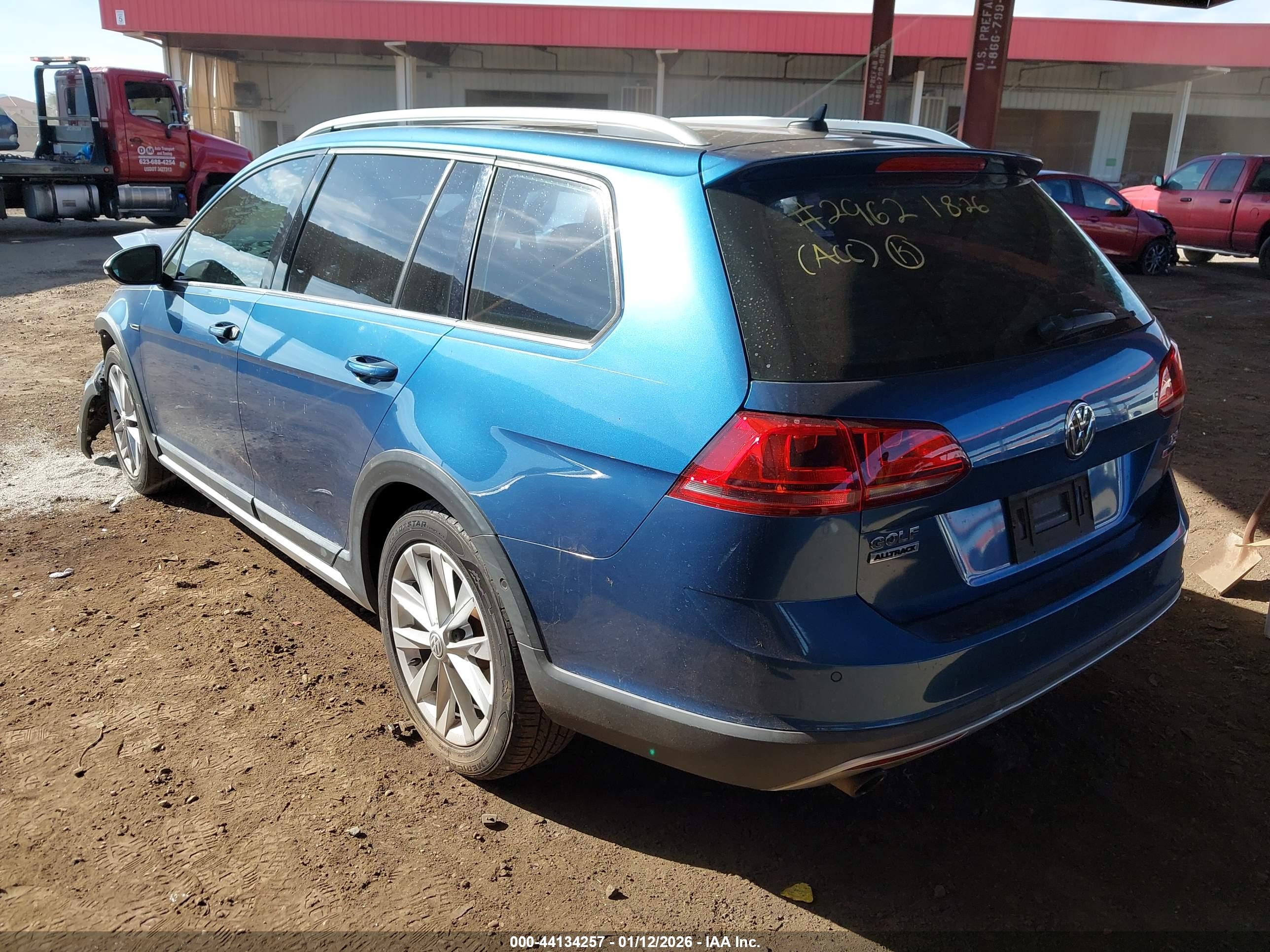 VOLKSWAGEN GOLF image 3
