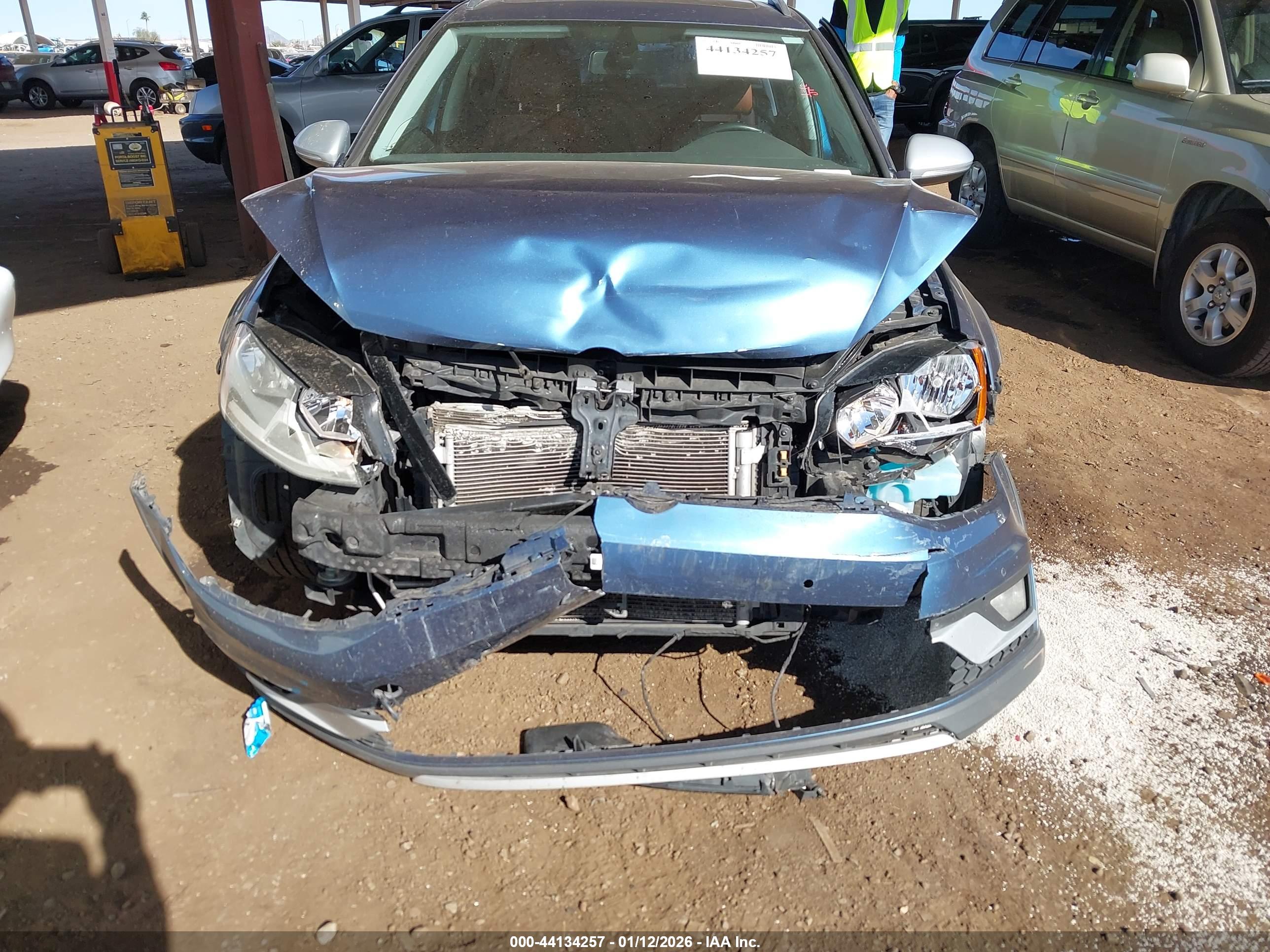 VOLKSWAGEN GOLF image 6
