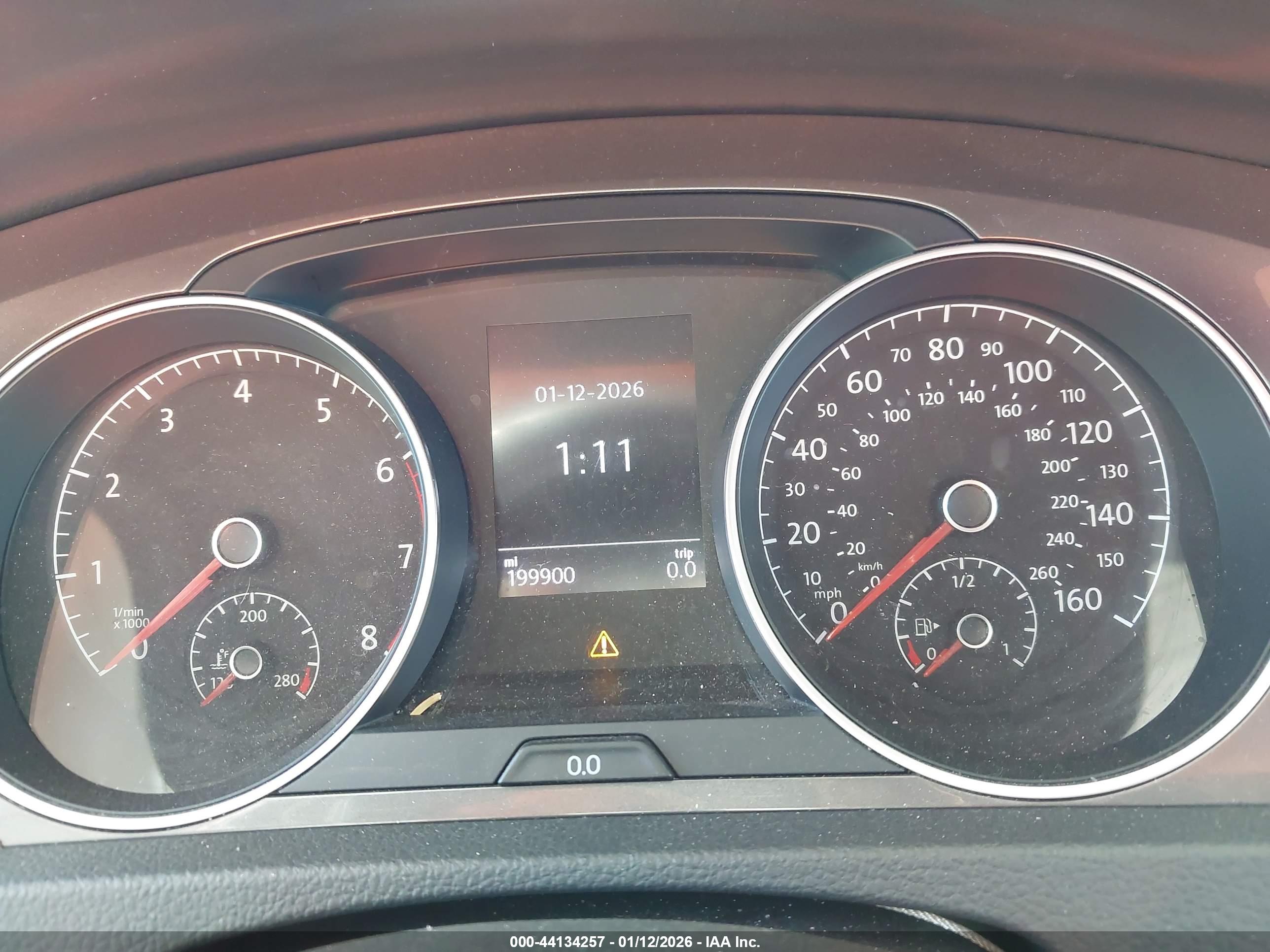VOLKSWAGEN GOLF image 7