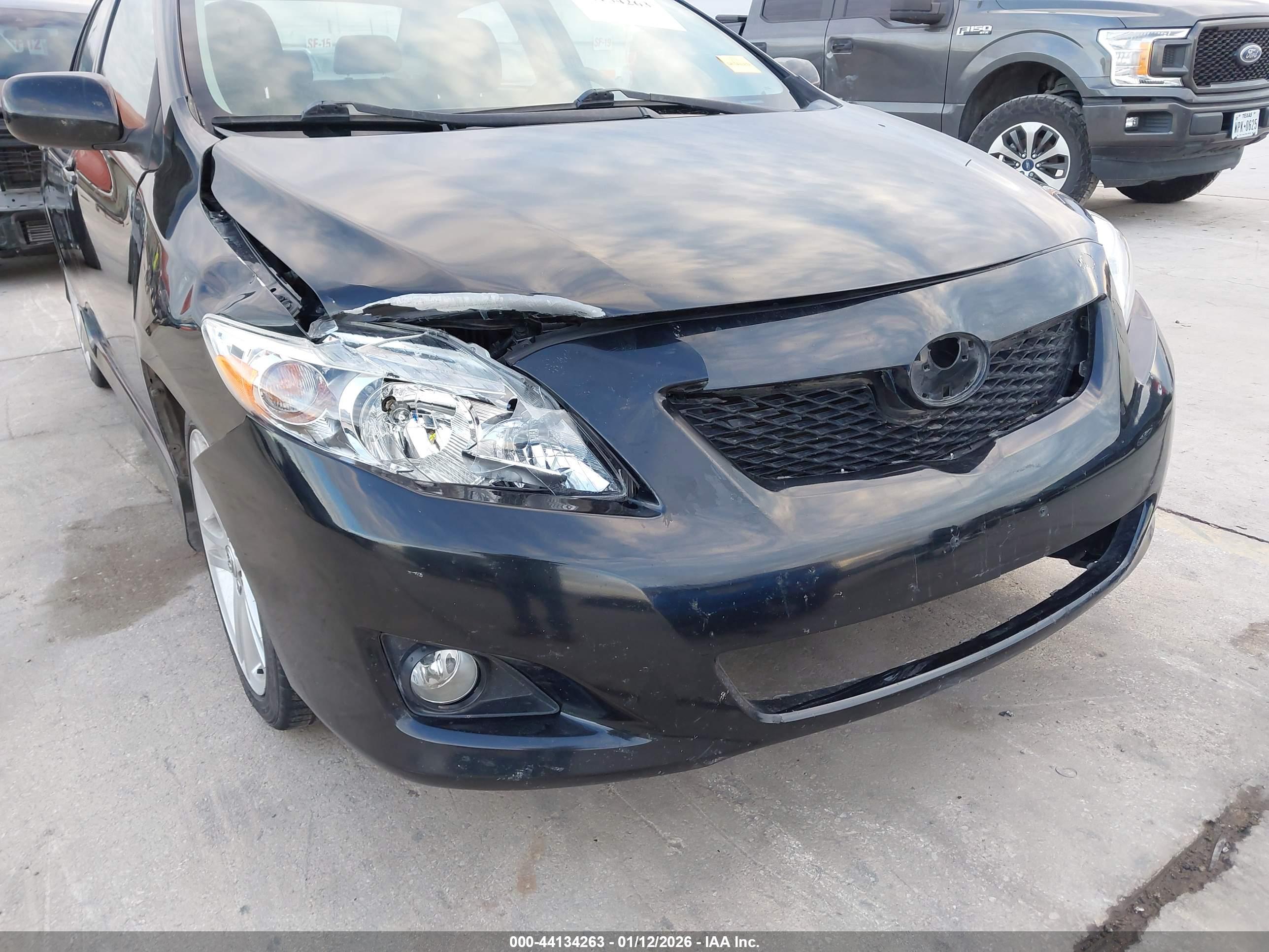 TOYOTA COROLLA image 6