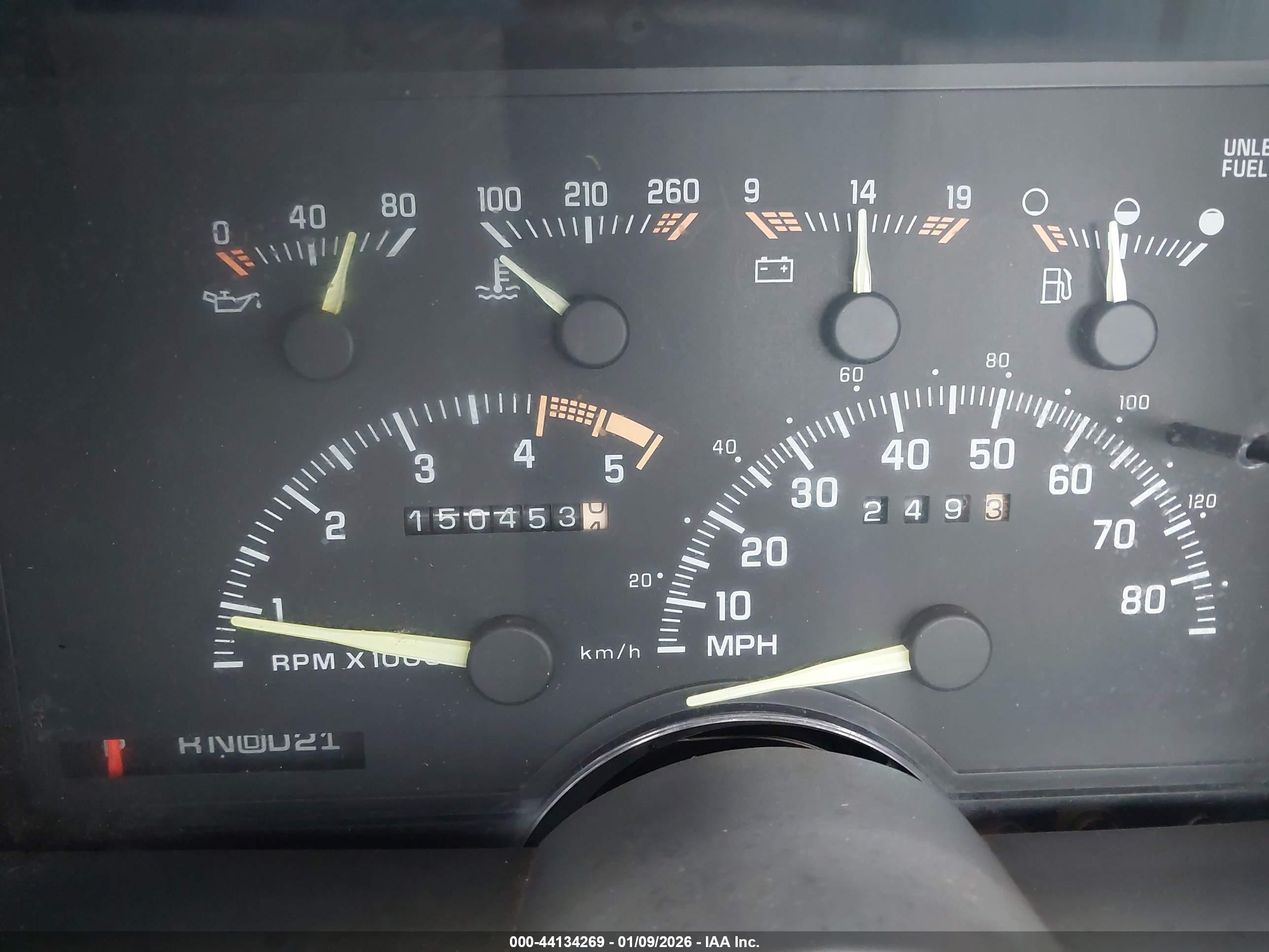 CHEVROLET GMT-400 image 7