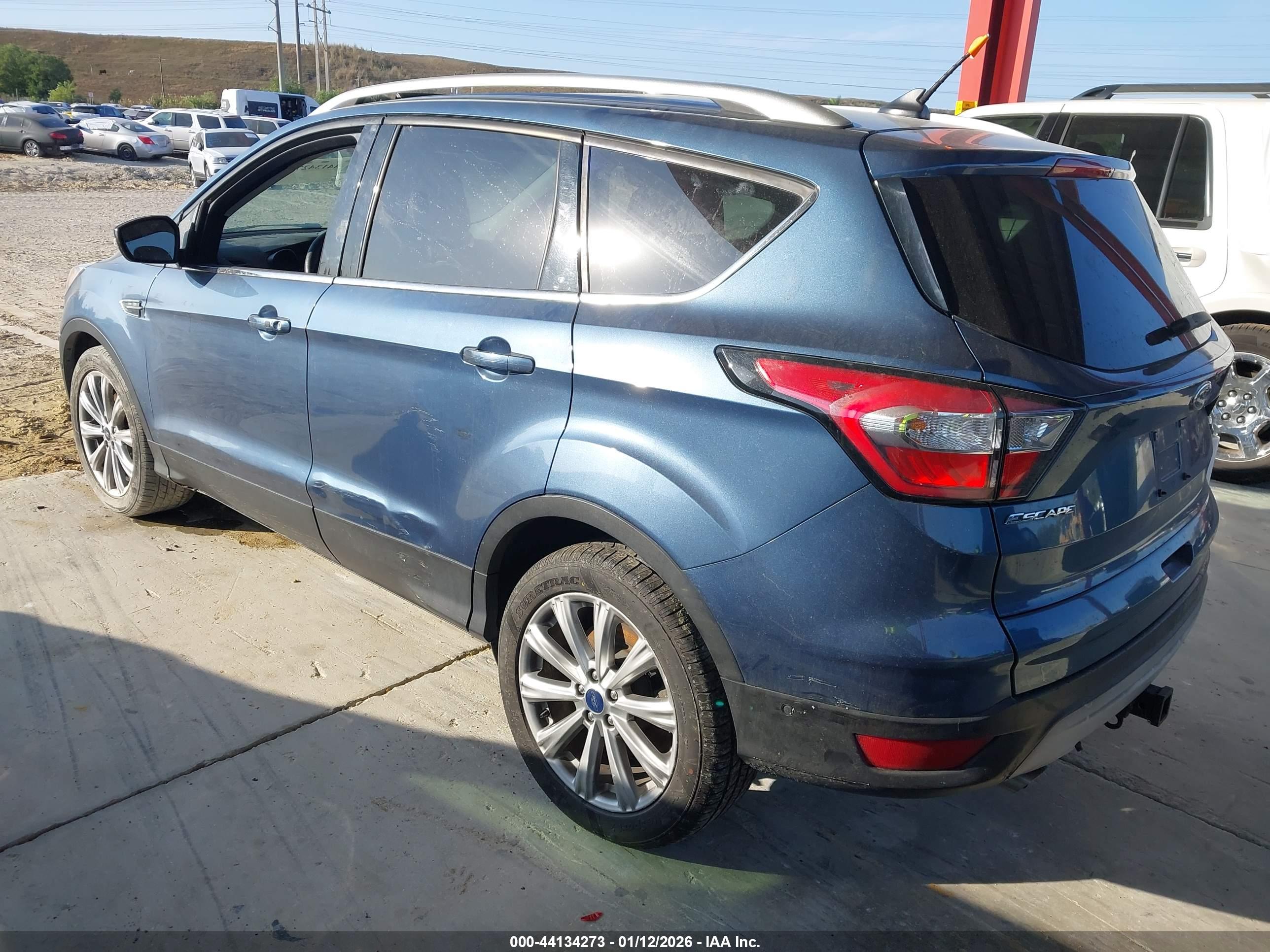 FORD ESCAPE image 3