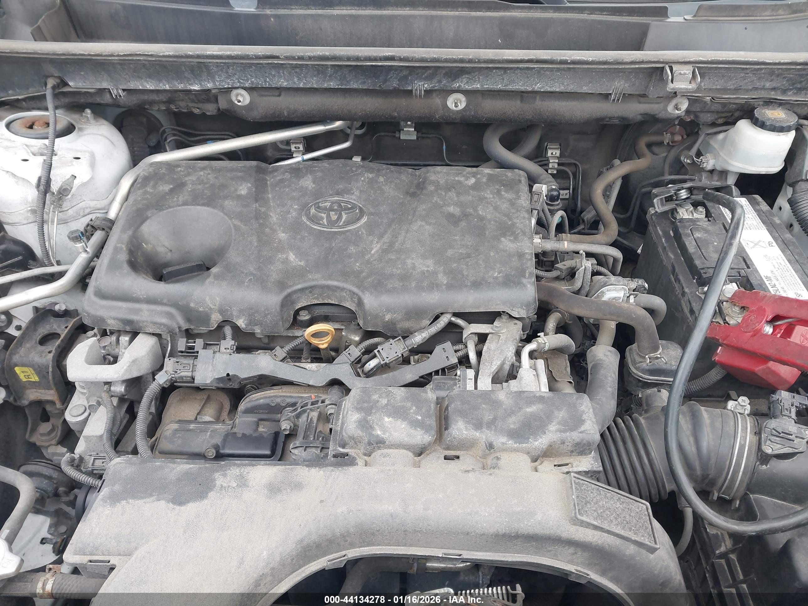 TOYOTA RAV4 image 10
