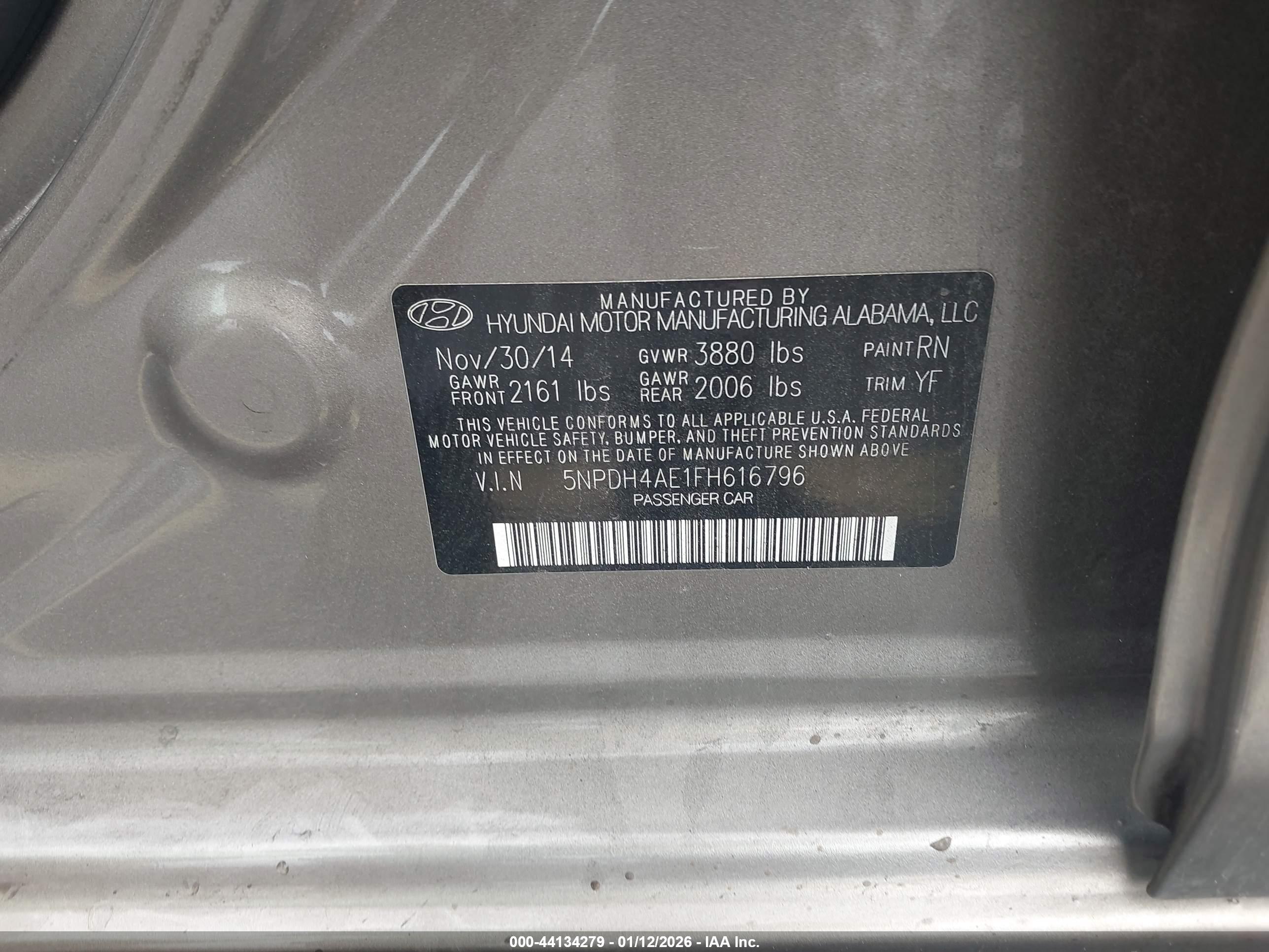 HYUNDAI ELANTRA image 9