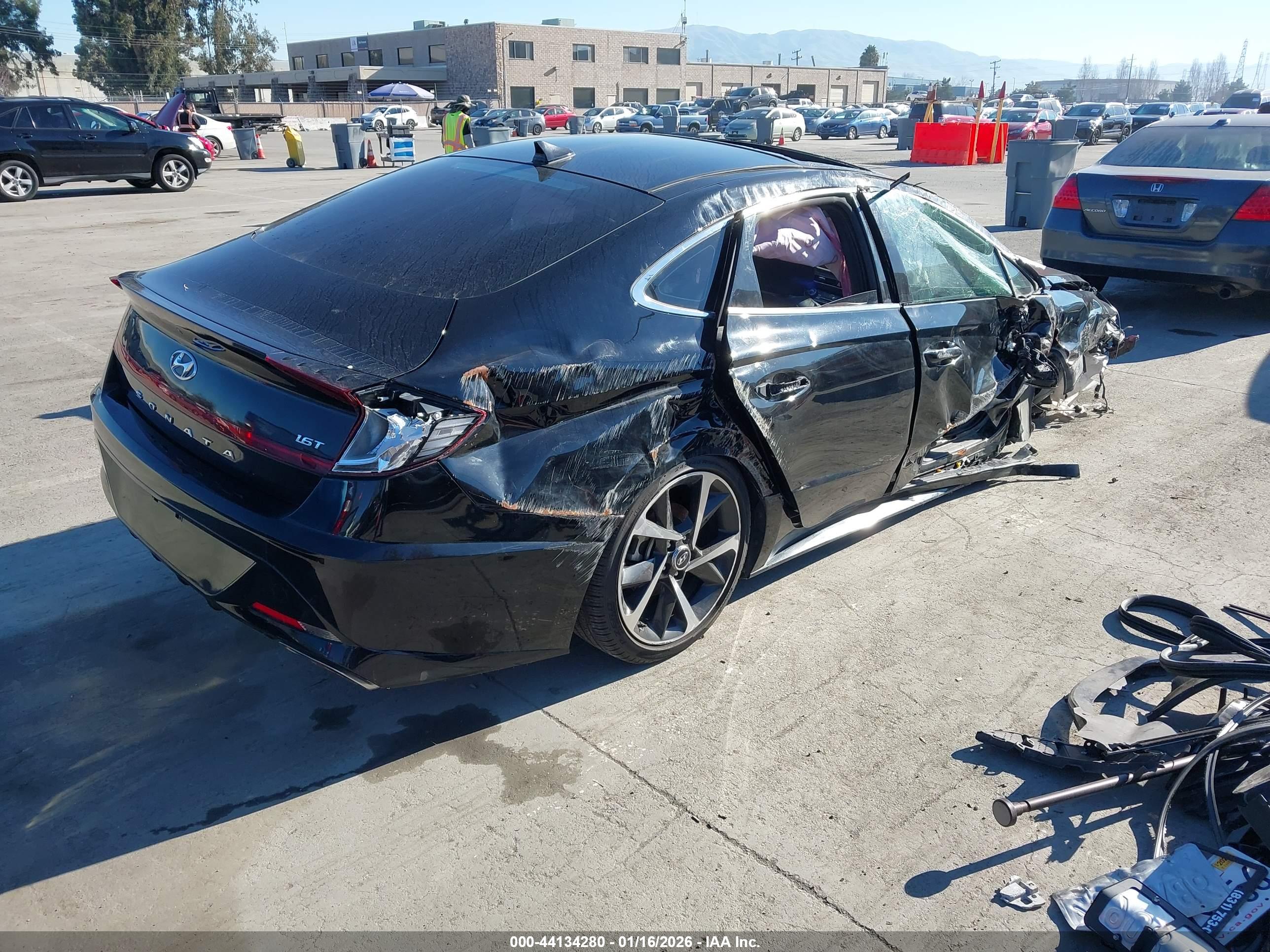 HYUNDAI SONATA image 4