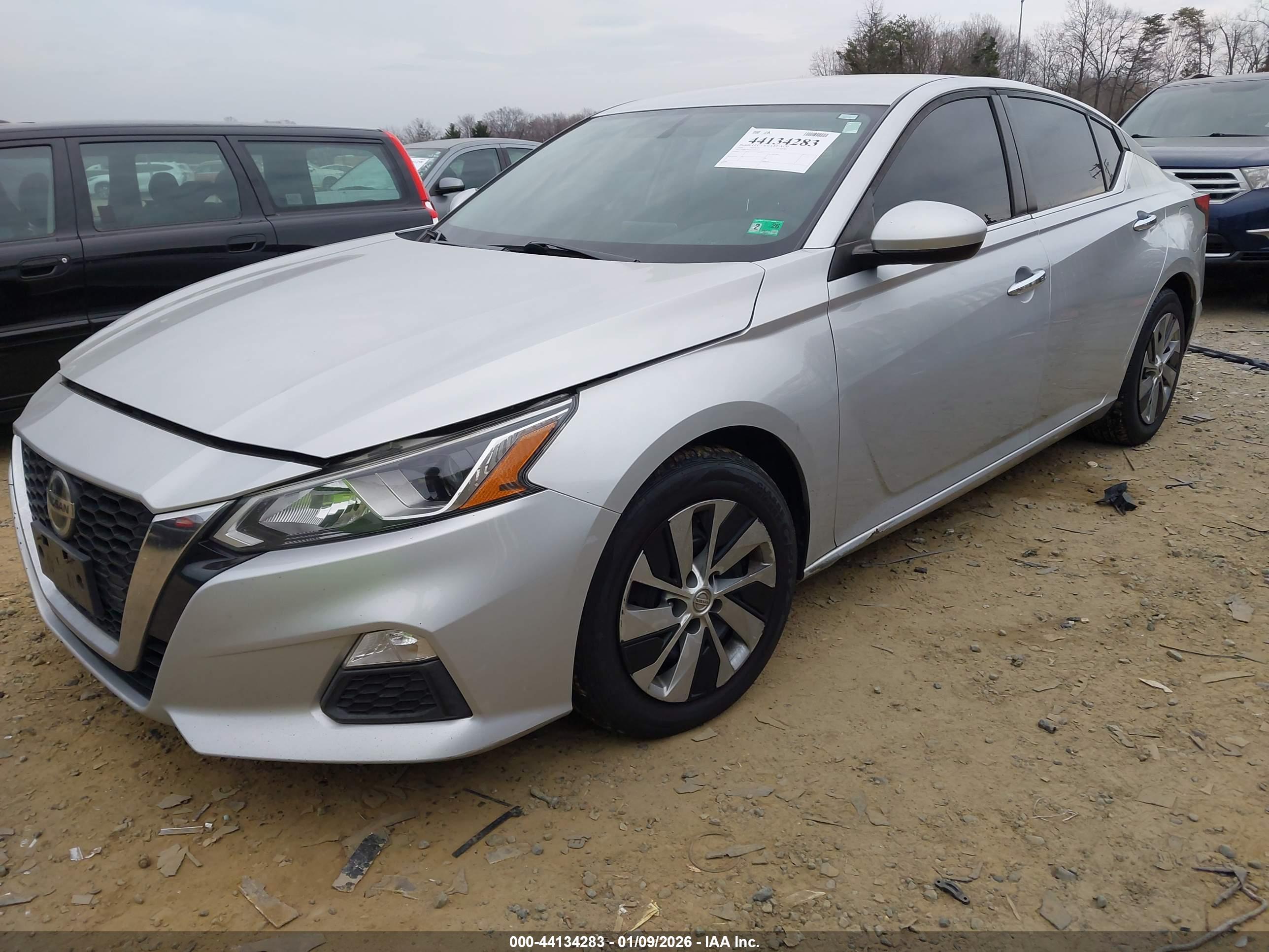 NISSAN ALTIMA image 2