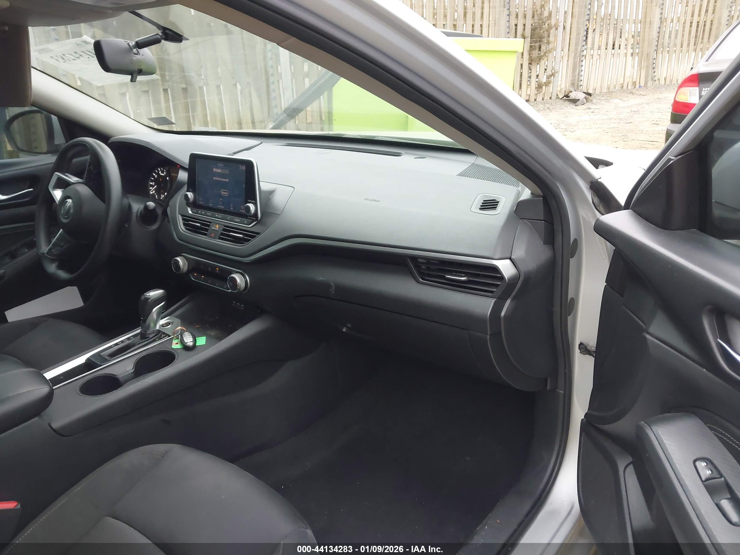 NISSAN ALTIMA image 5