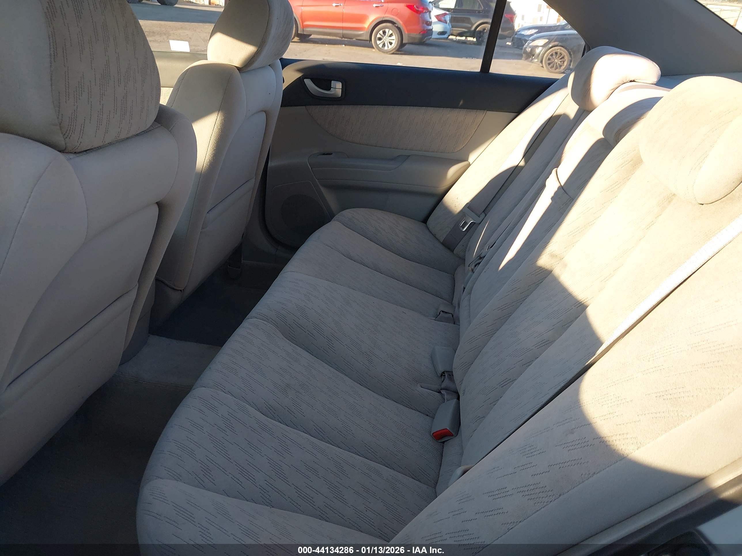 HYUNDAI SONATA image 8