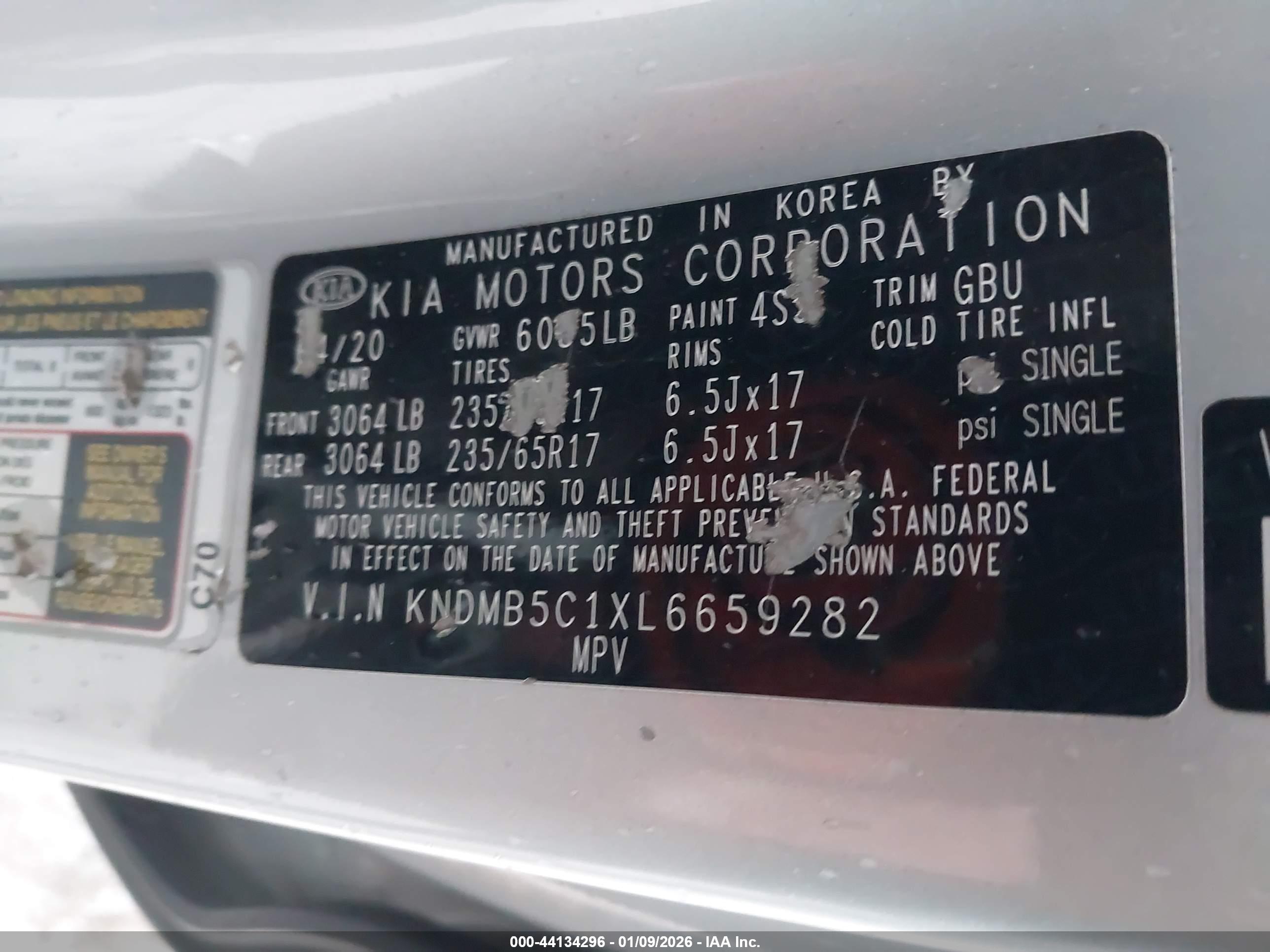 KIA SEDONA image 9