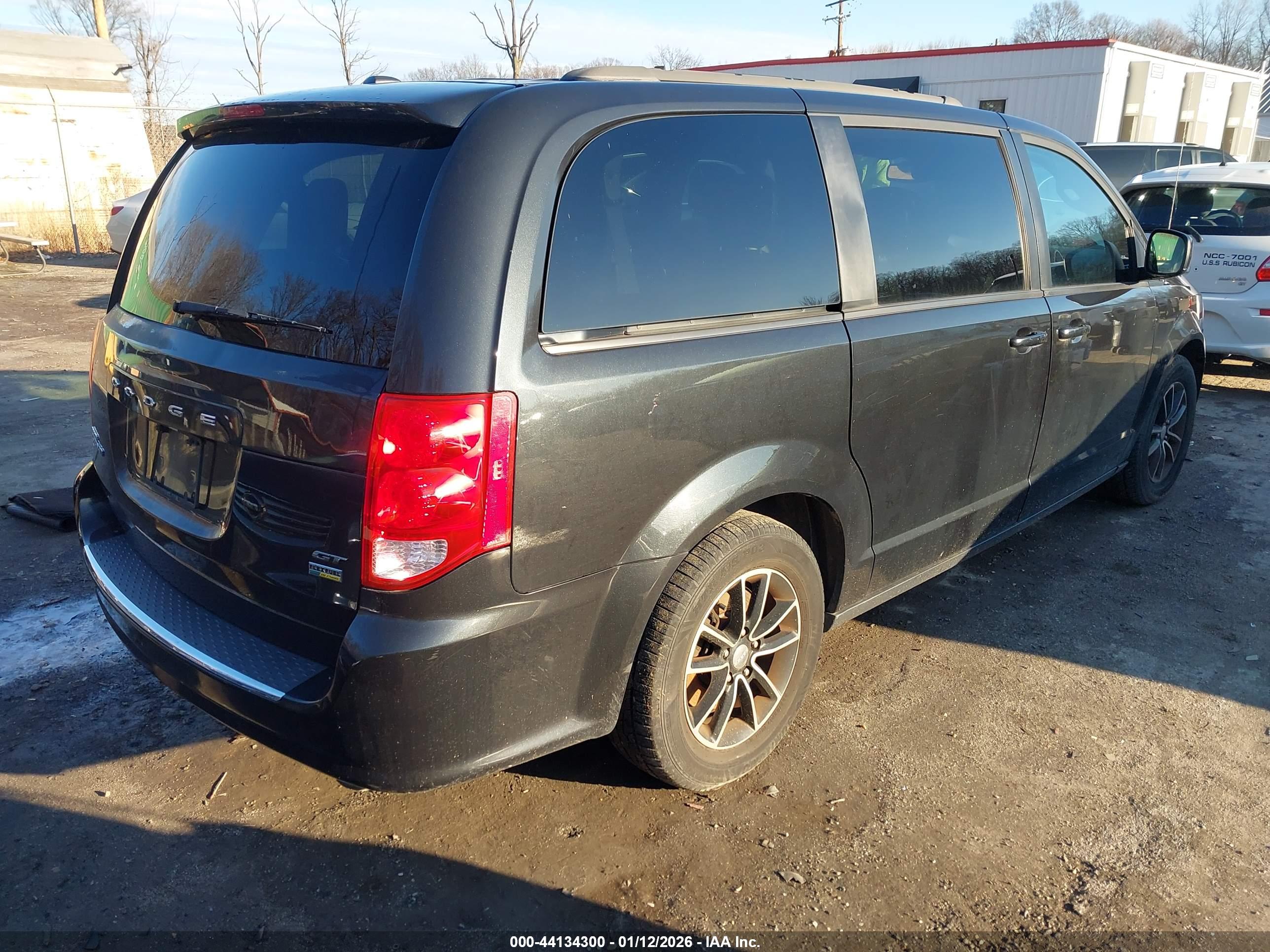 DODGE GRAND image 4