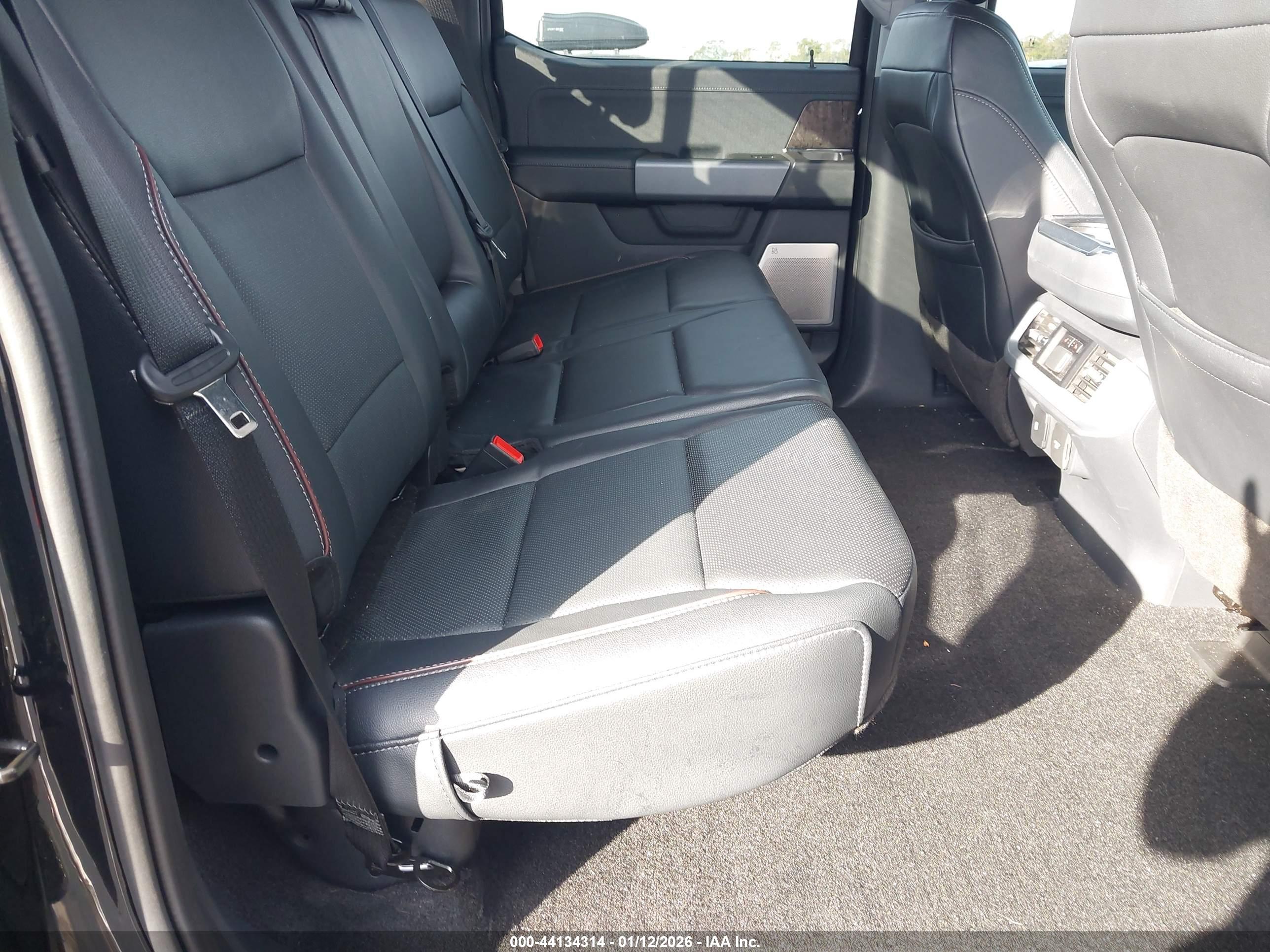 FORD F-150 image 8
