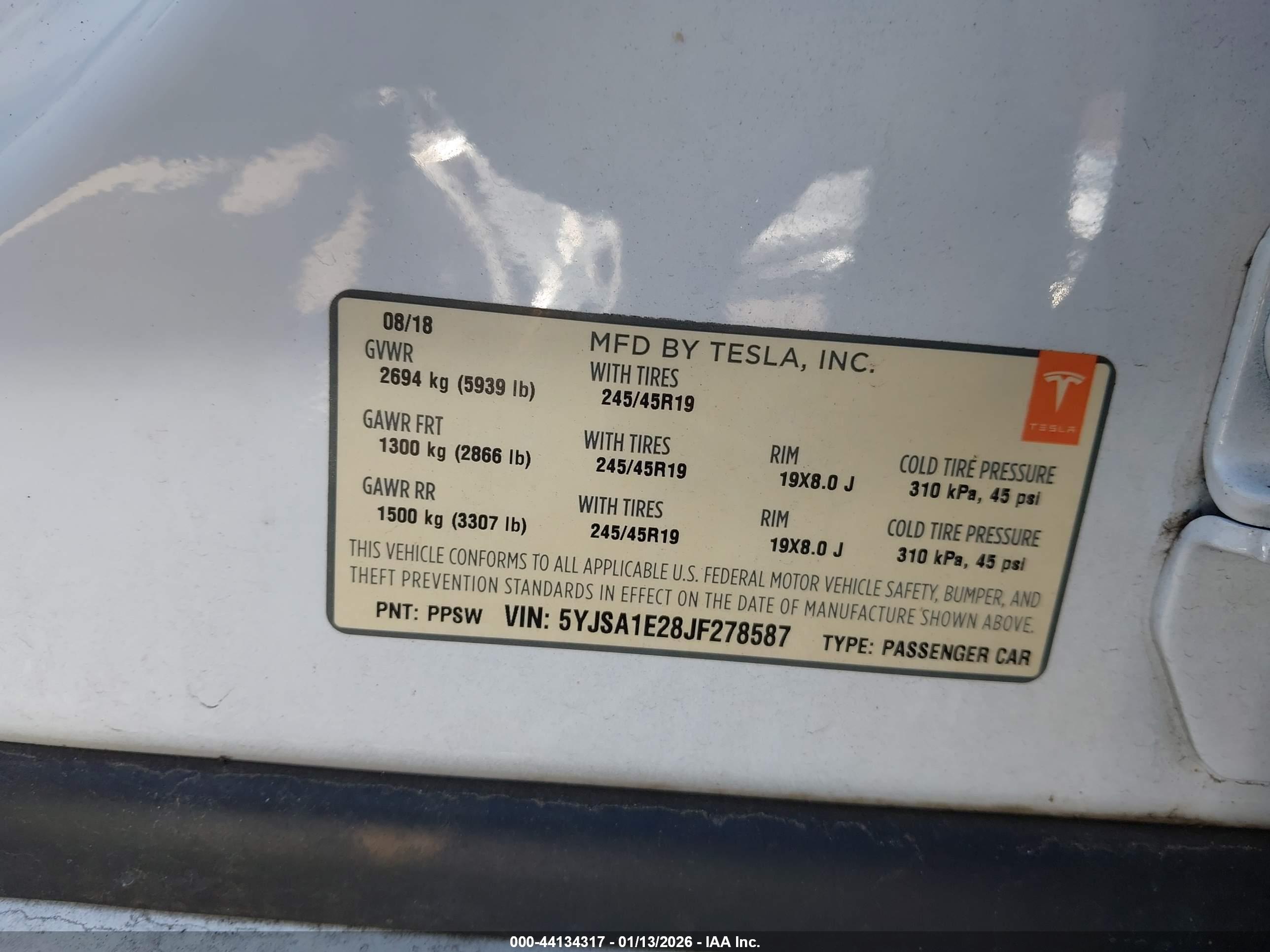 TESLA MODEL image 9