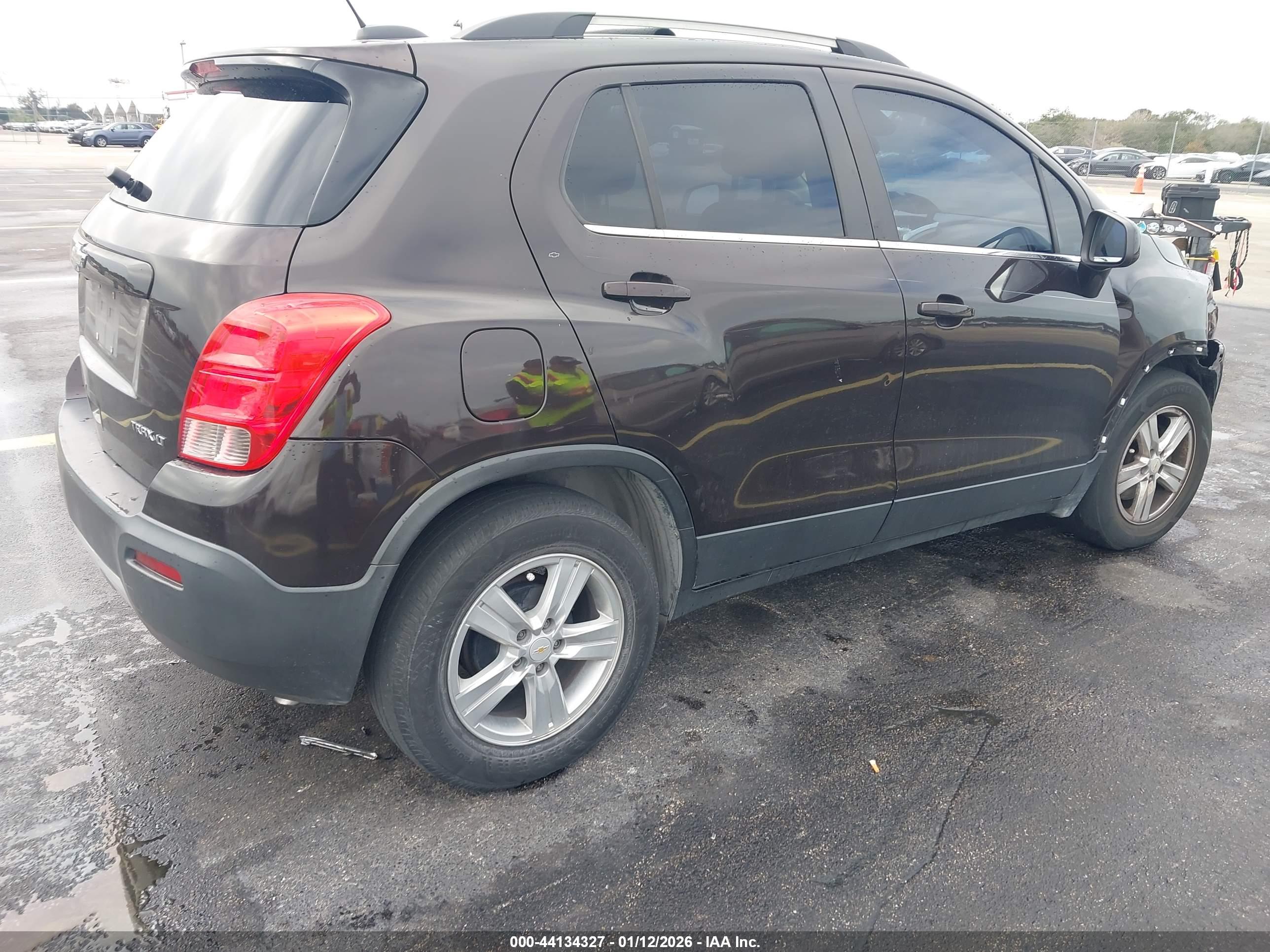 CHEVROLET TRAX image 4