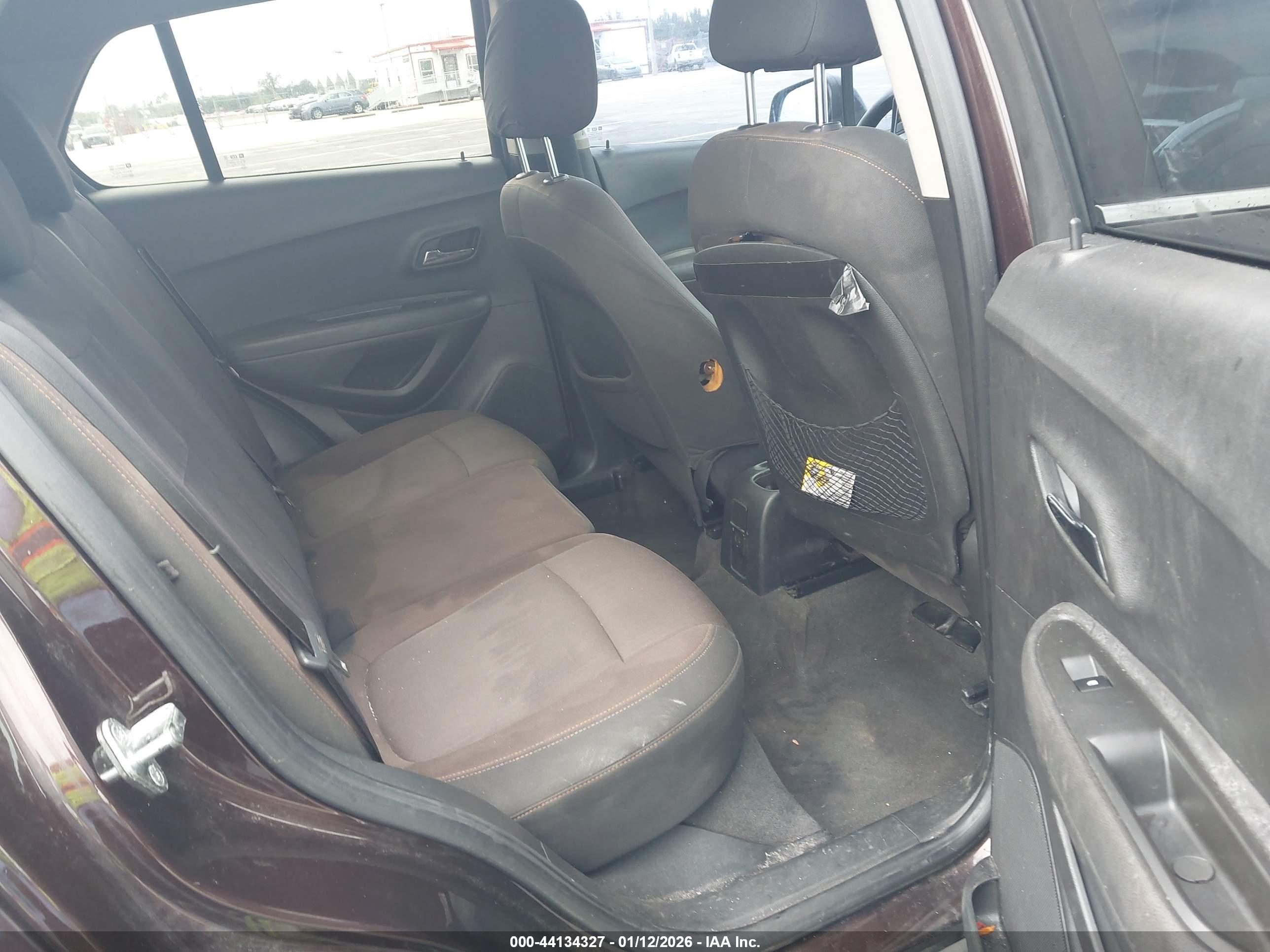 CHEVROLET TRAX image 8