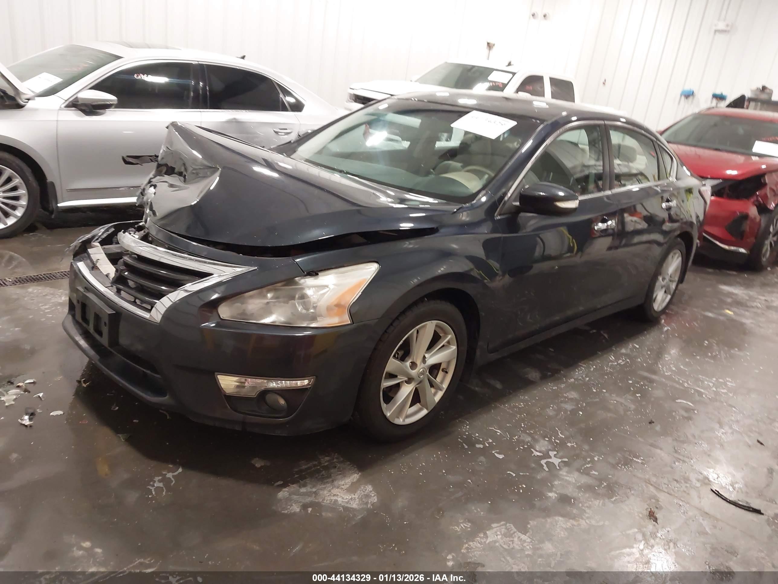 NISSAN ALTIMA image 2