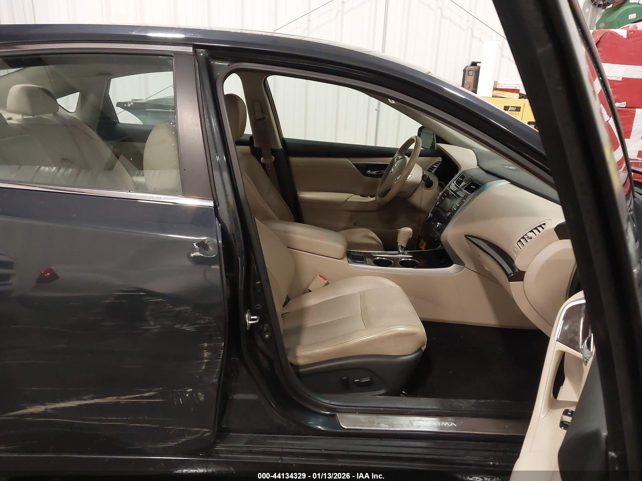 NISSAN ALTIMA image 5