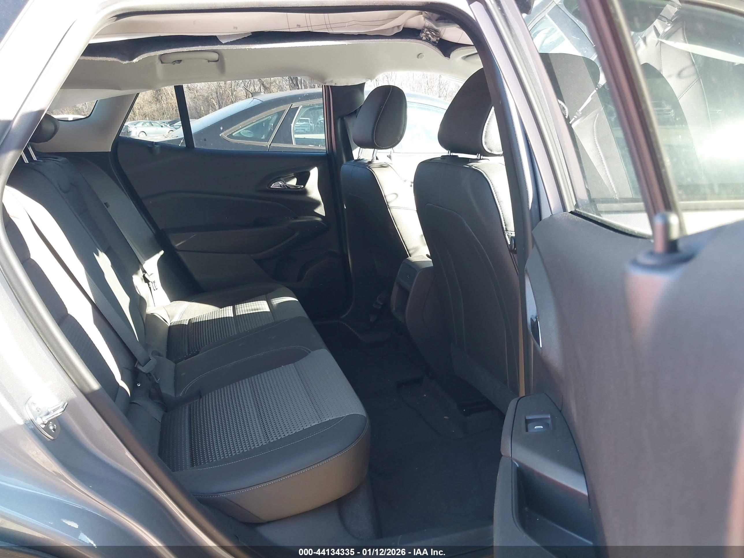 CHEVROLET TRAX image 8