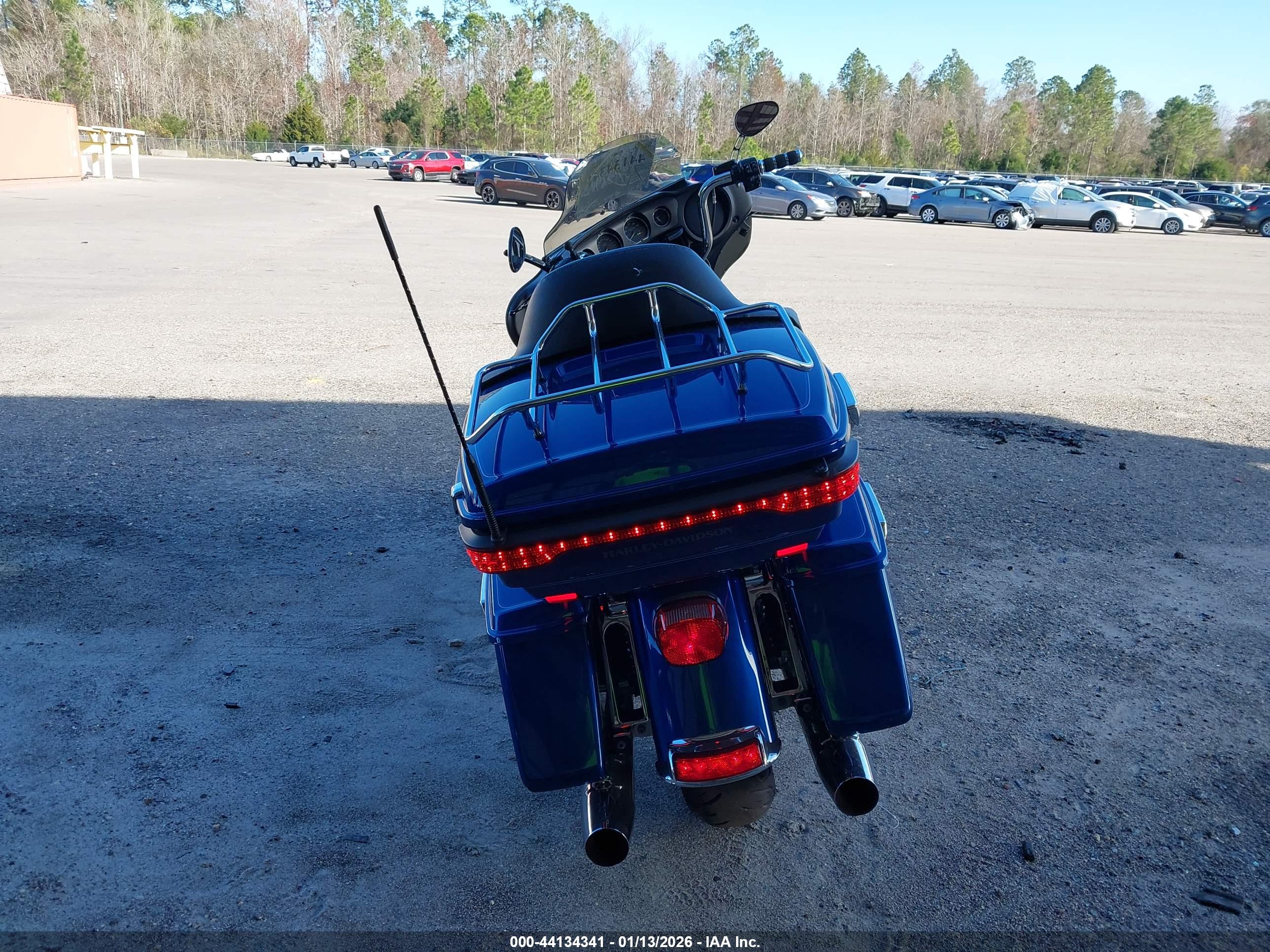 HARLEY-DAVIDSON FLHTCU image 6