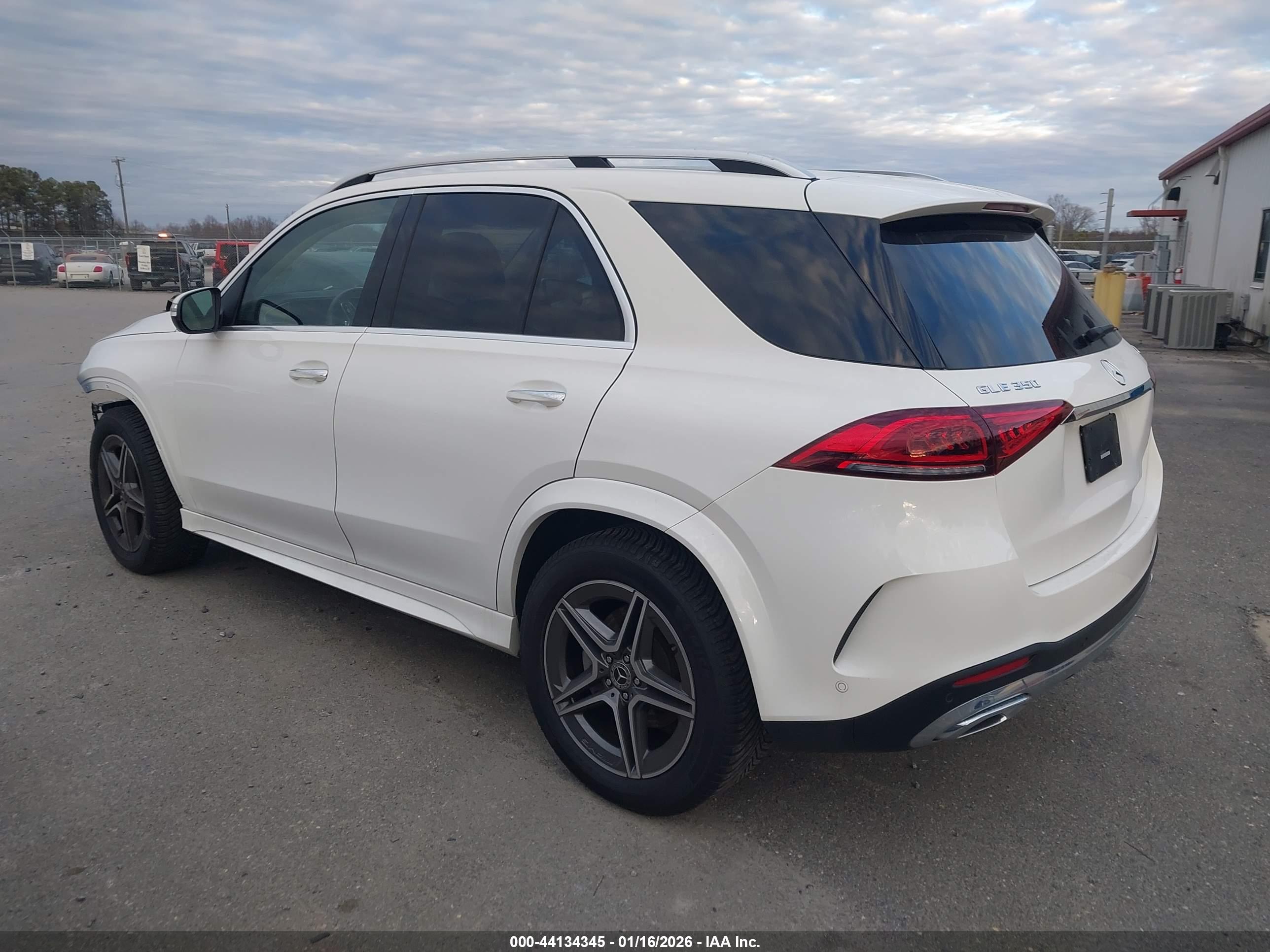 MERCEDES-BENZ GLE image 3