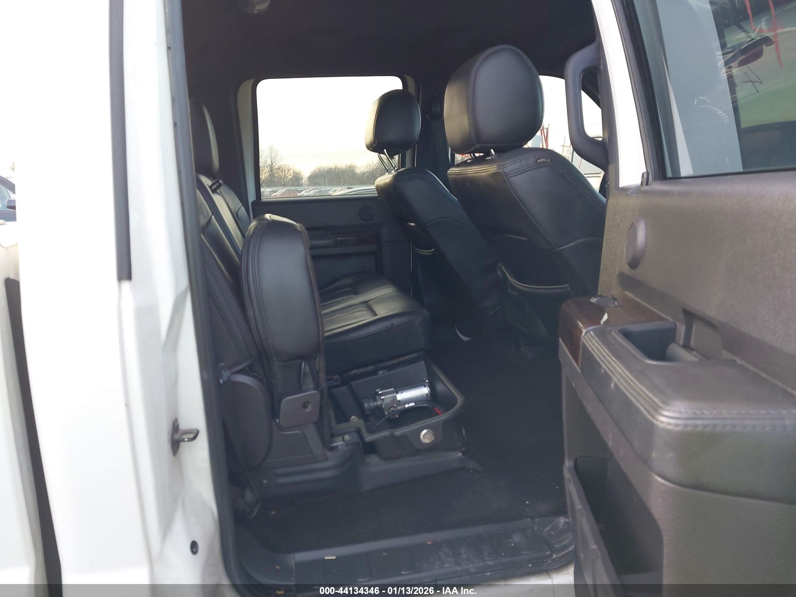 FORD F-250 image 8