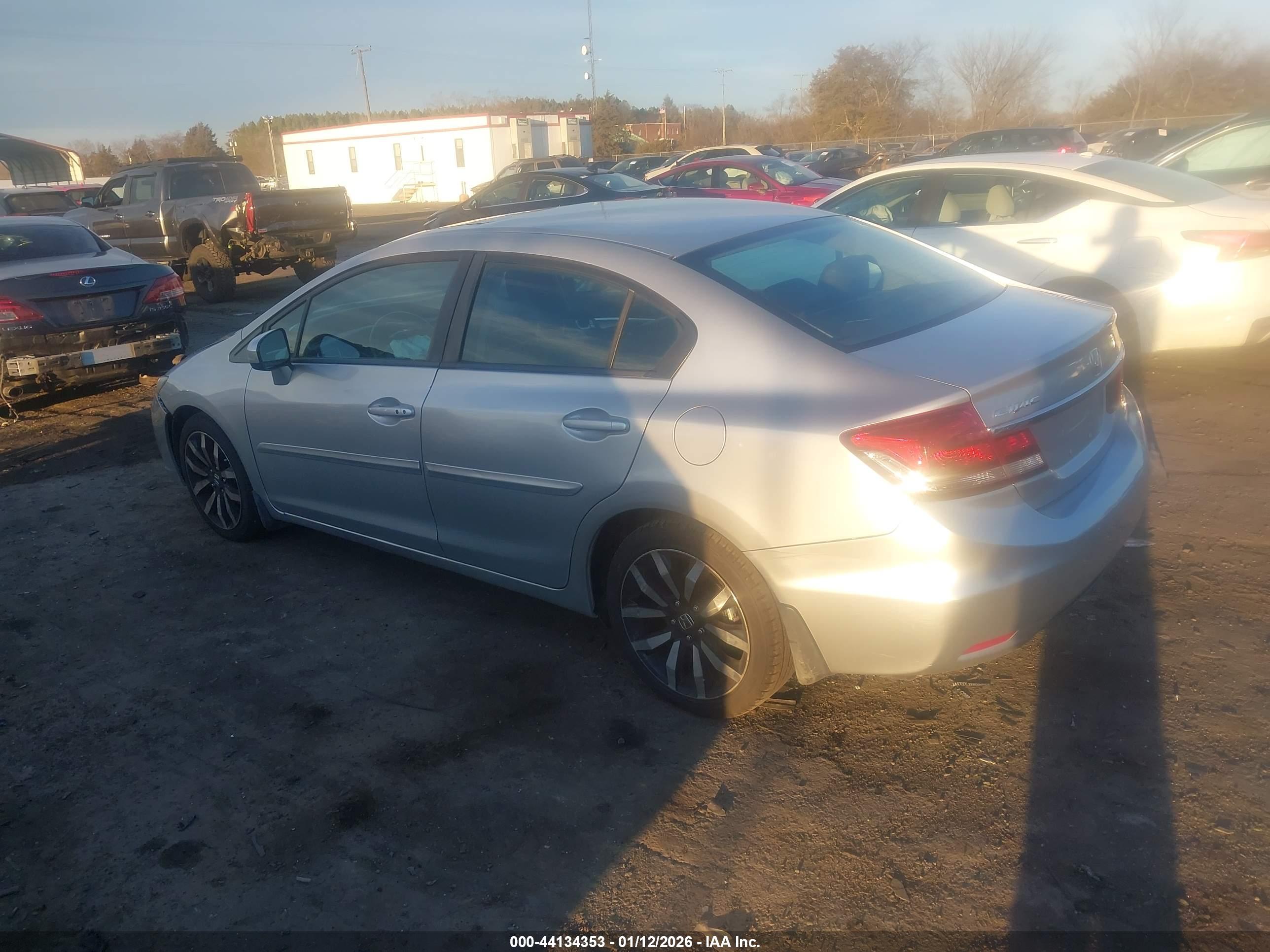 HONDA CIVIC image 3