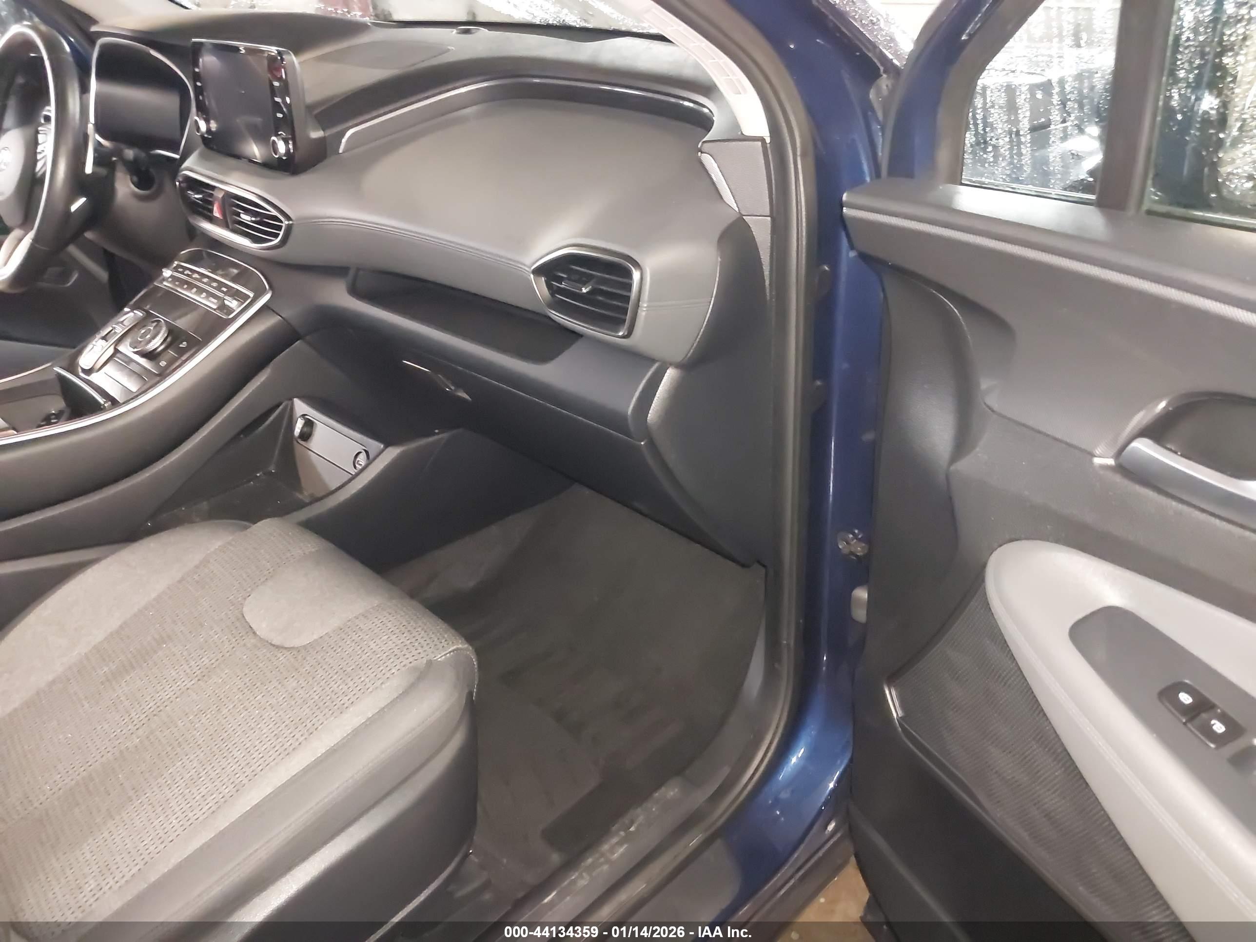 HYUNDAI SANTA image 5