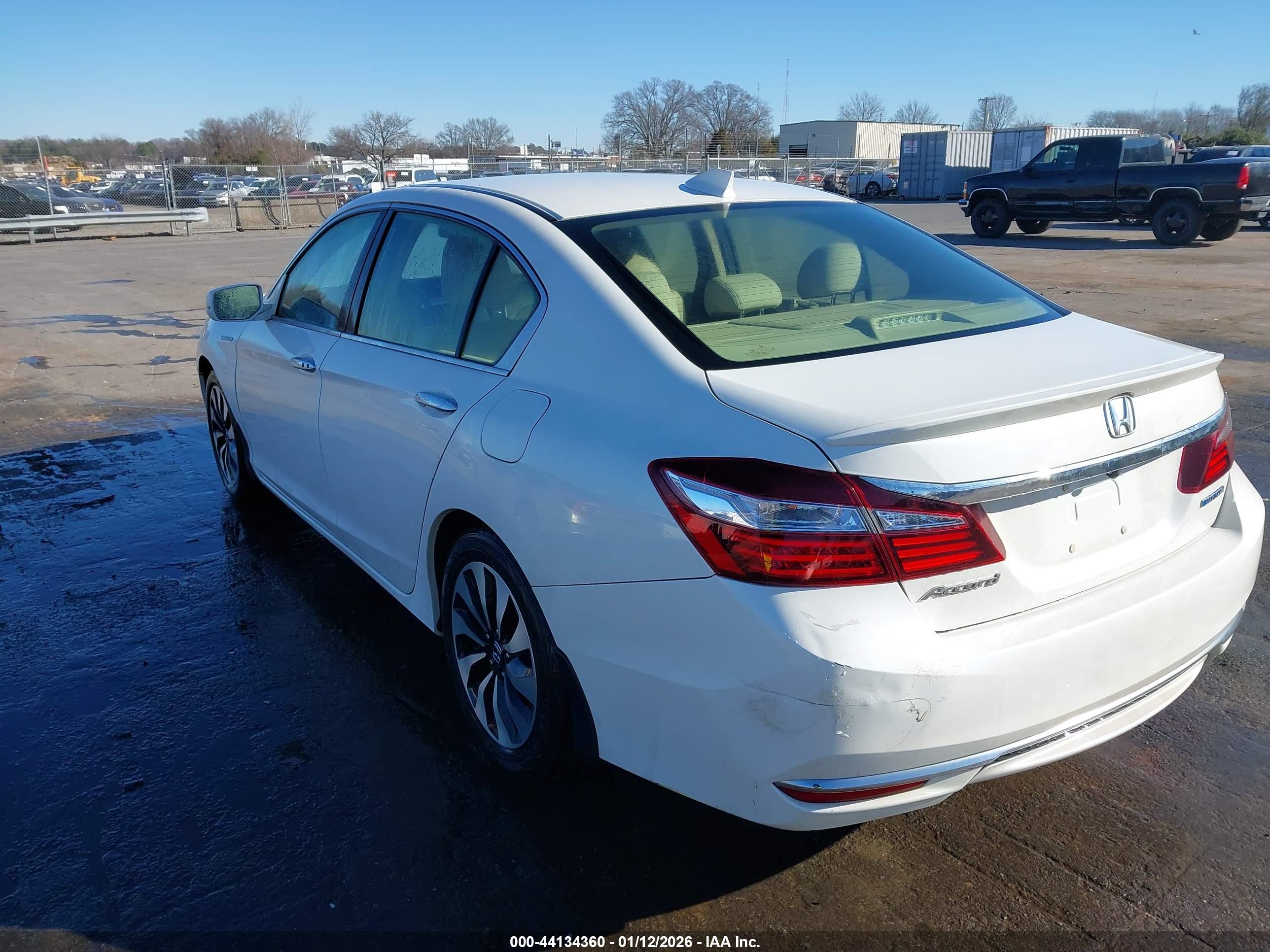 HONDA ACCORD image 3