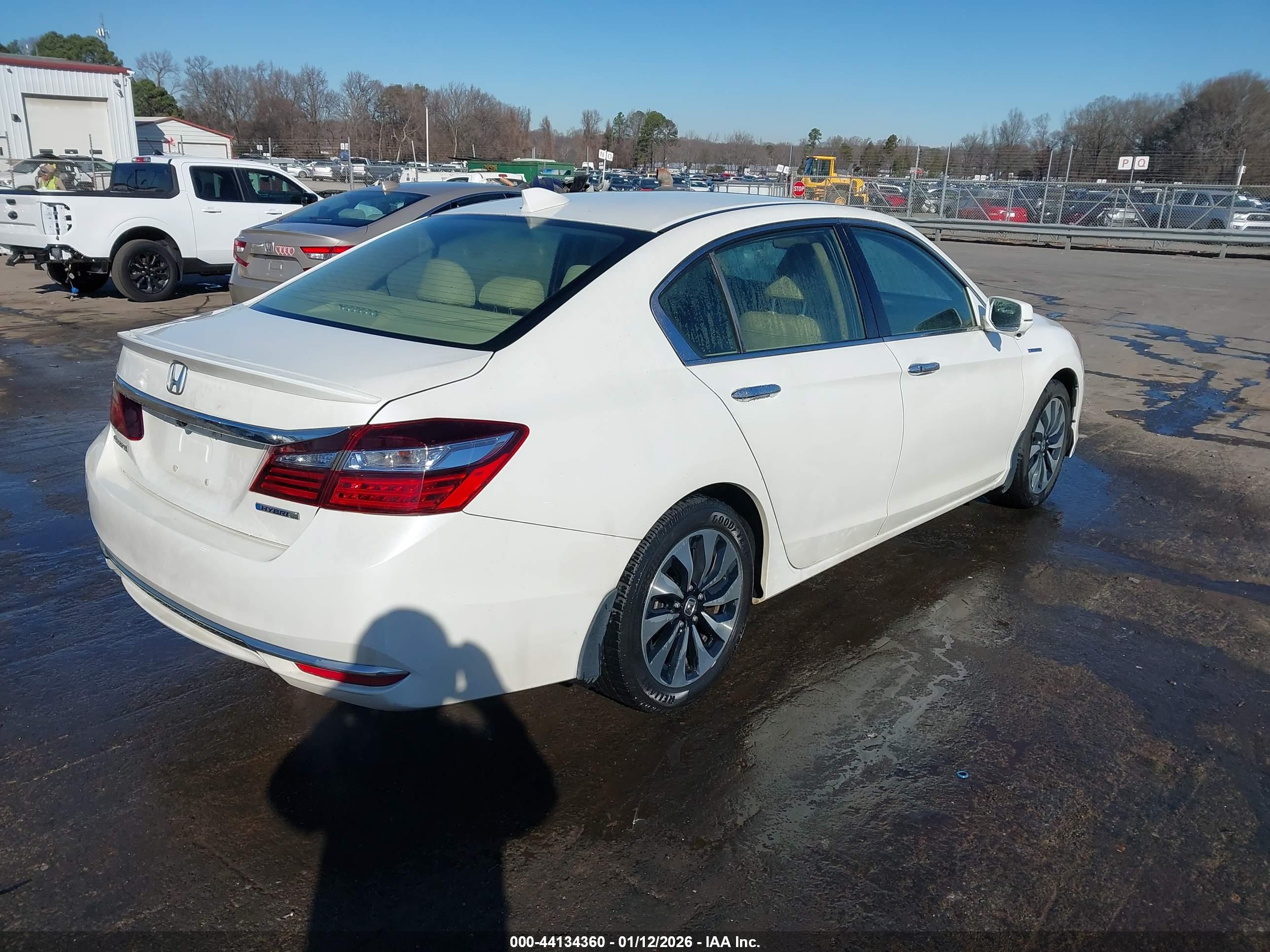 HONDA ACCORD image 4