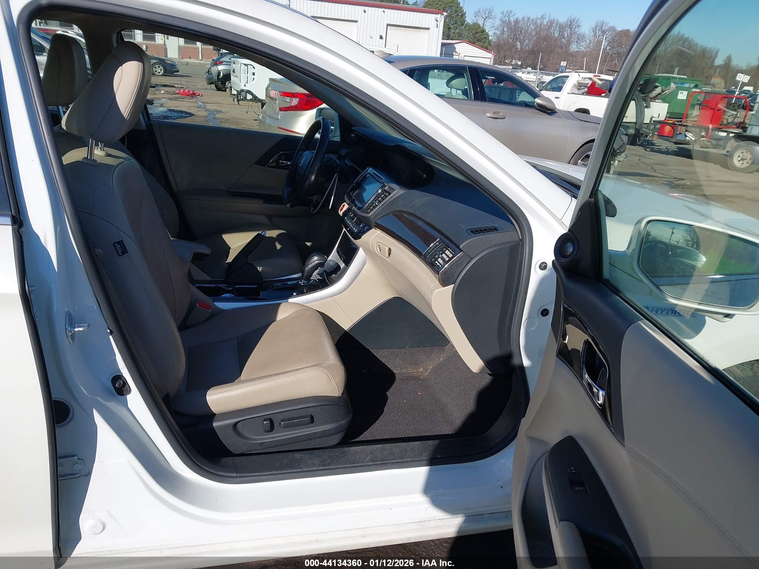HONDA ACCORD image 5