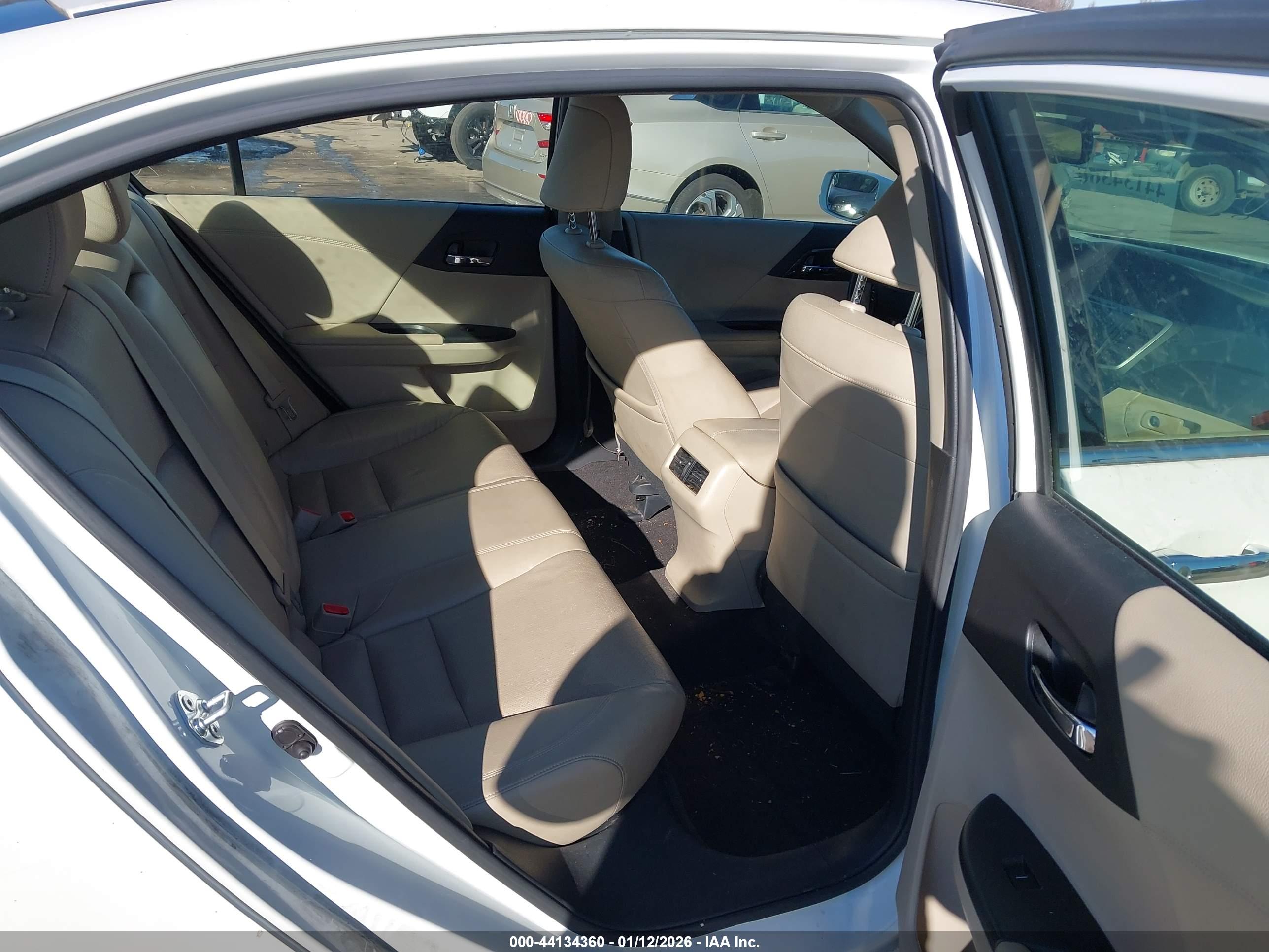 HONDA ACCORD image 8