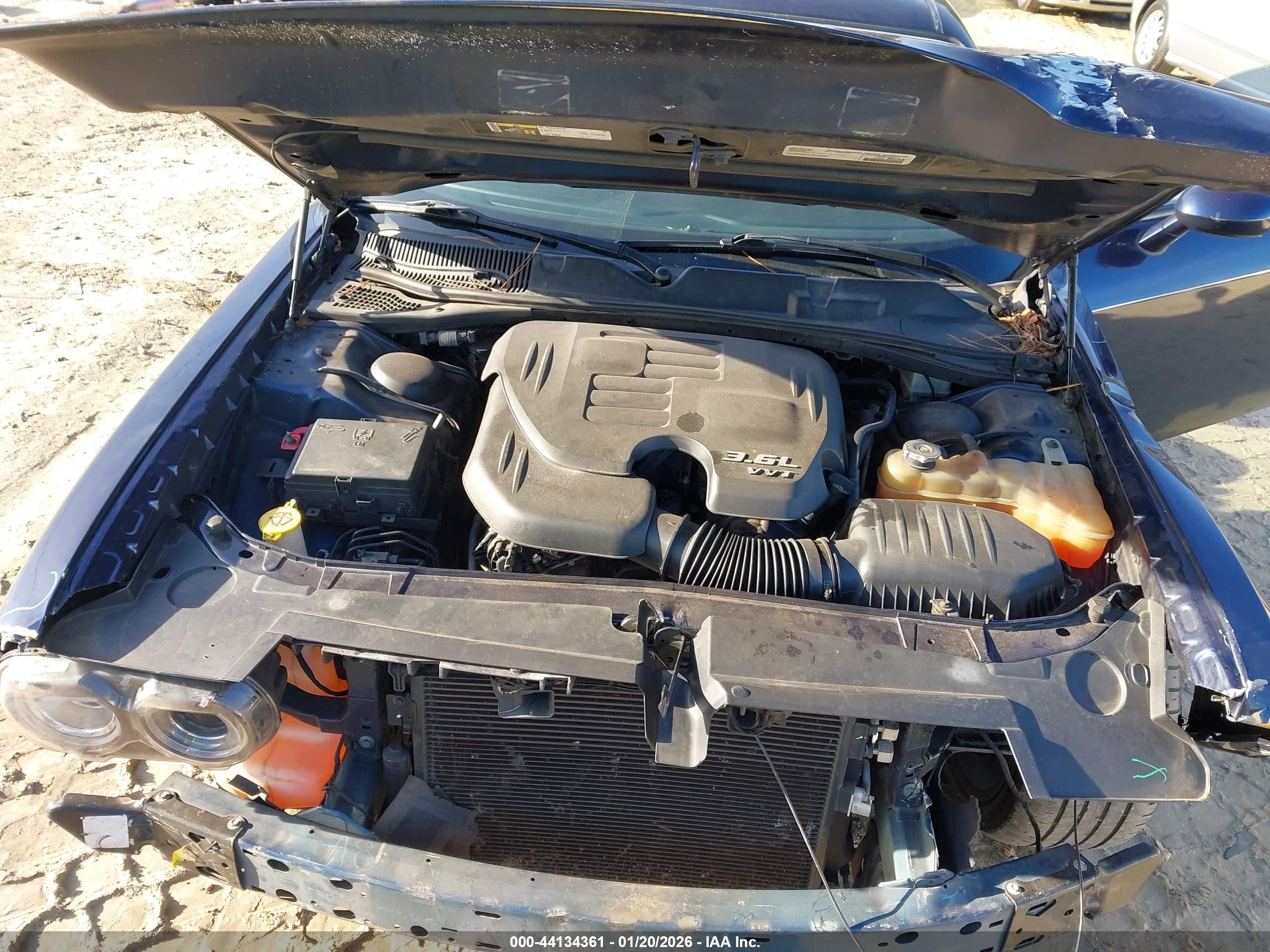 DODGE CHALLENGER image 10