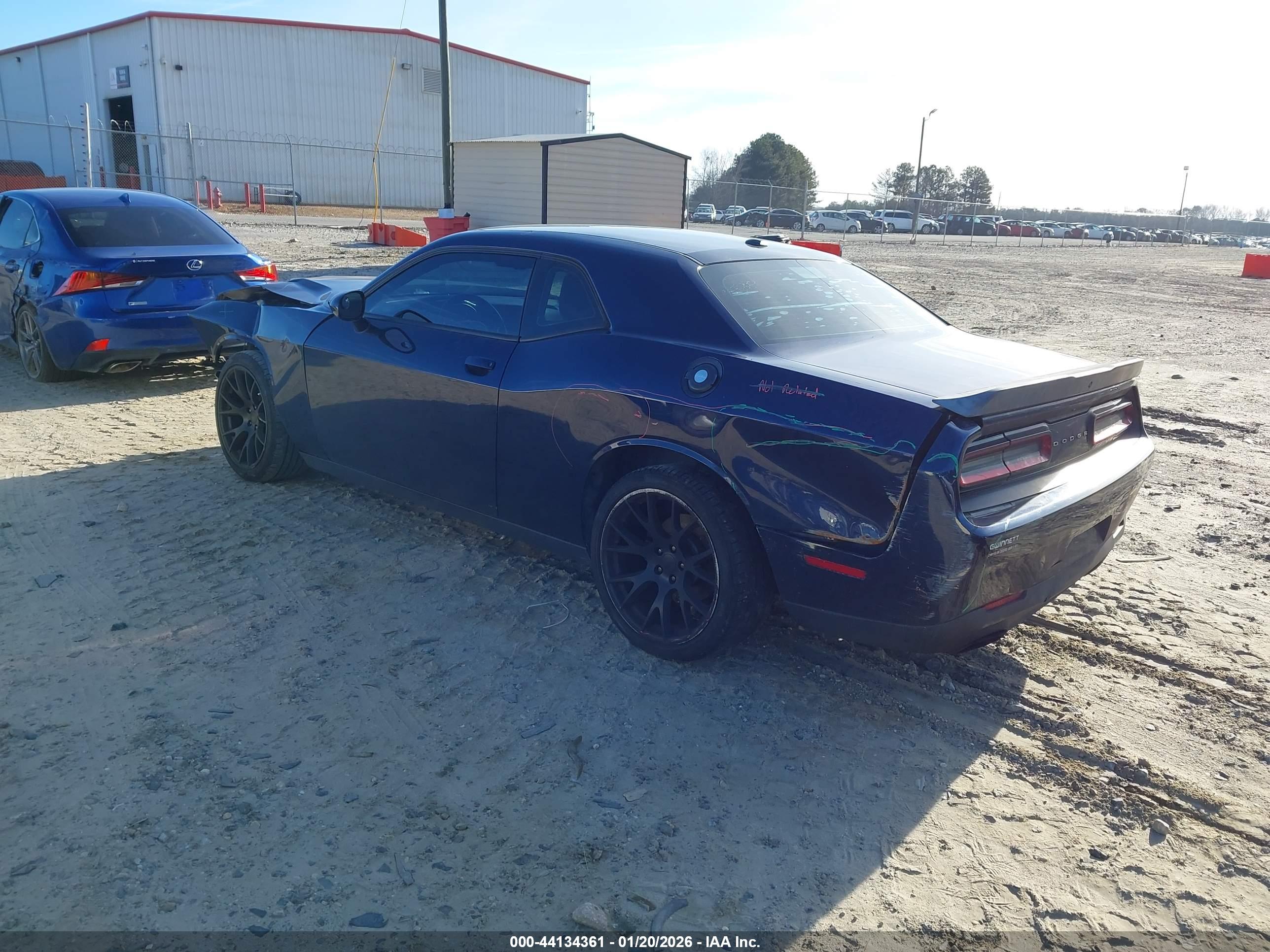 DODGE CHALLENGER image 3
