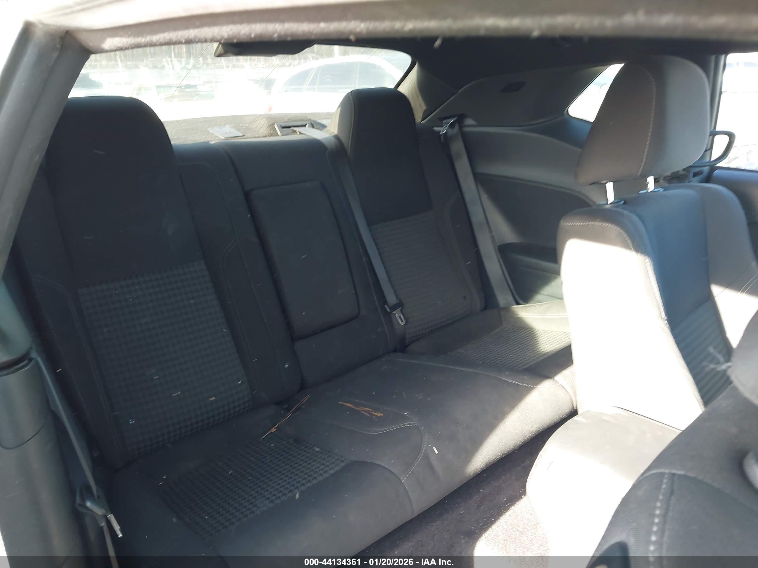 DODGE CHALLENGER image 8
