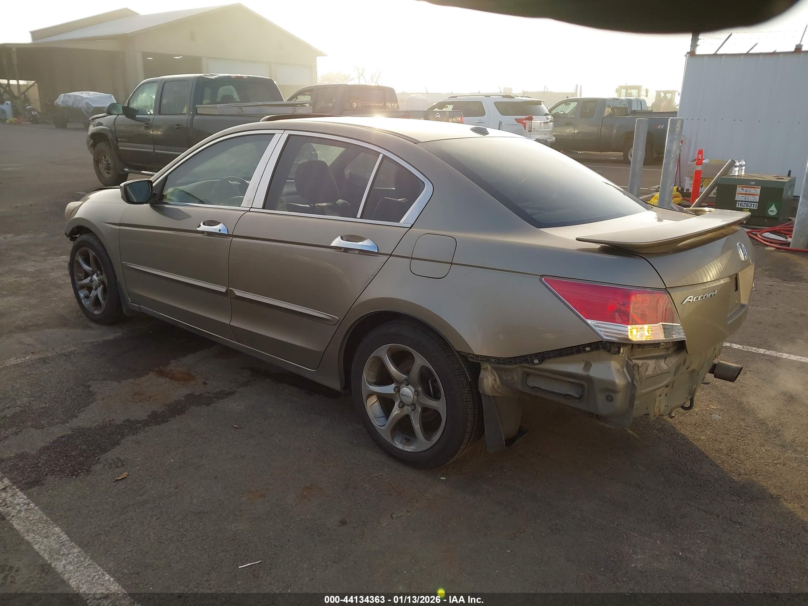 HONDA ACCORD image 3