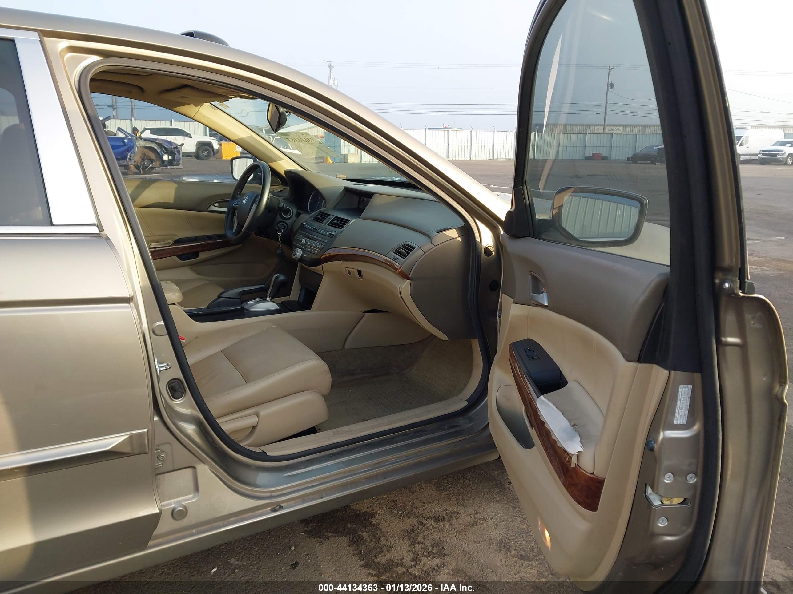 HONDA ACCORD image 5