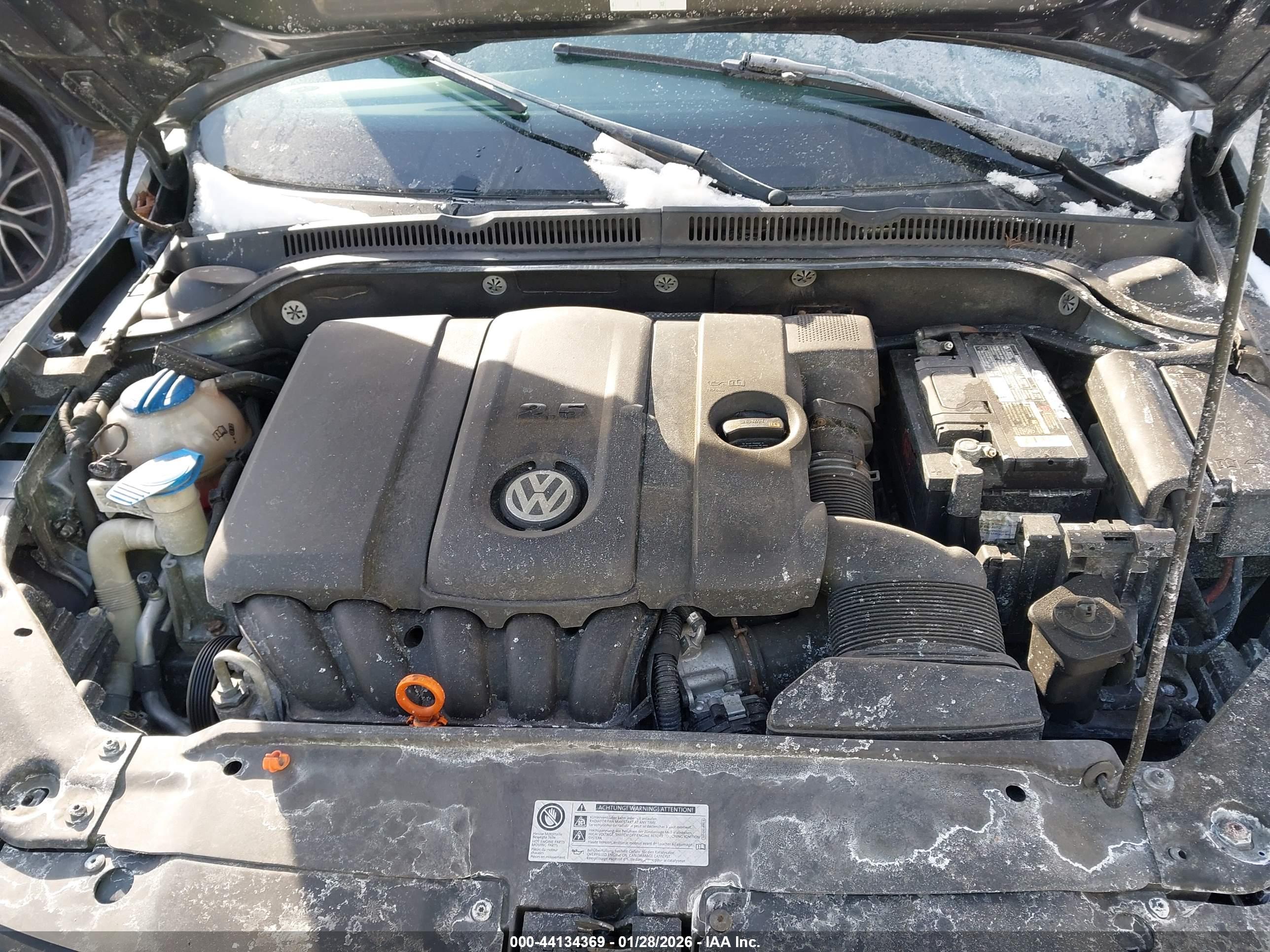 VOLKSWAGEN JETTA image 10