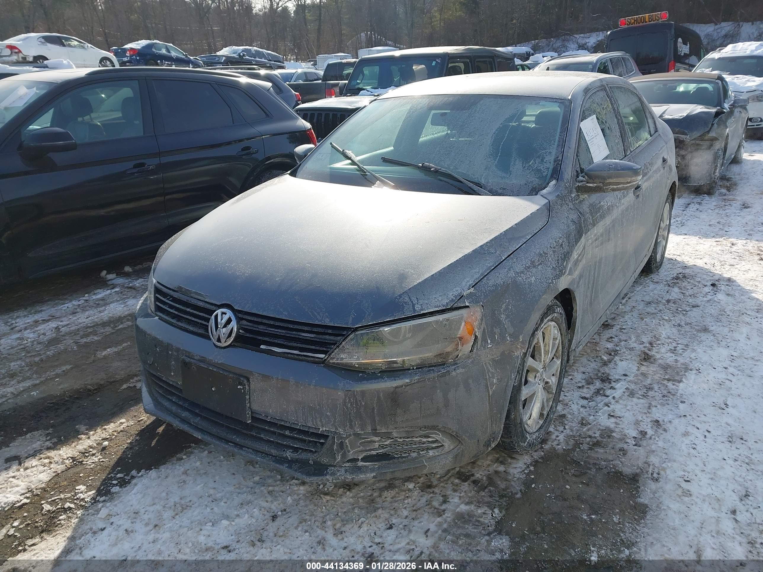 VOLKSWAGEN JETTA image 2