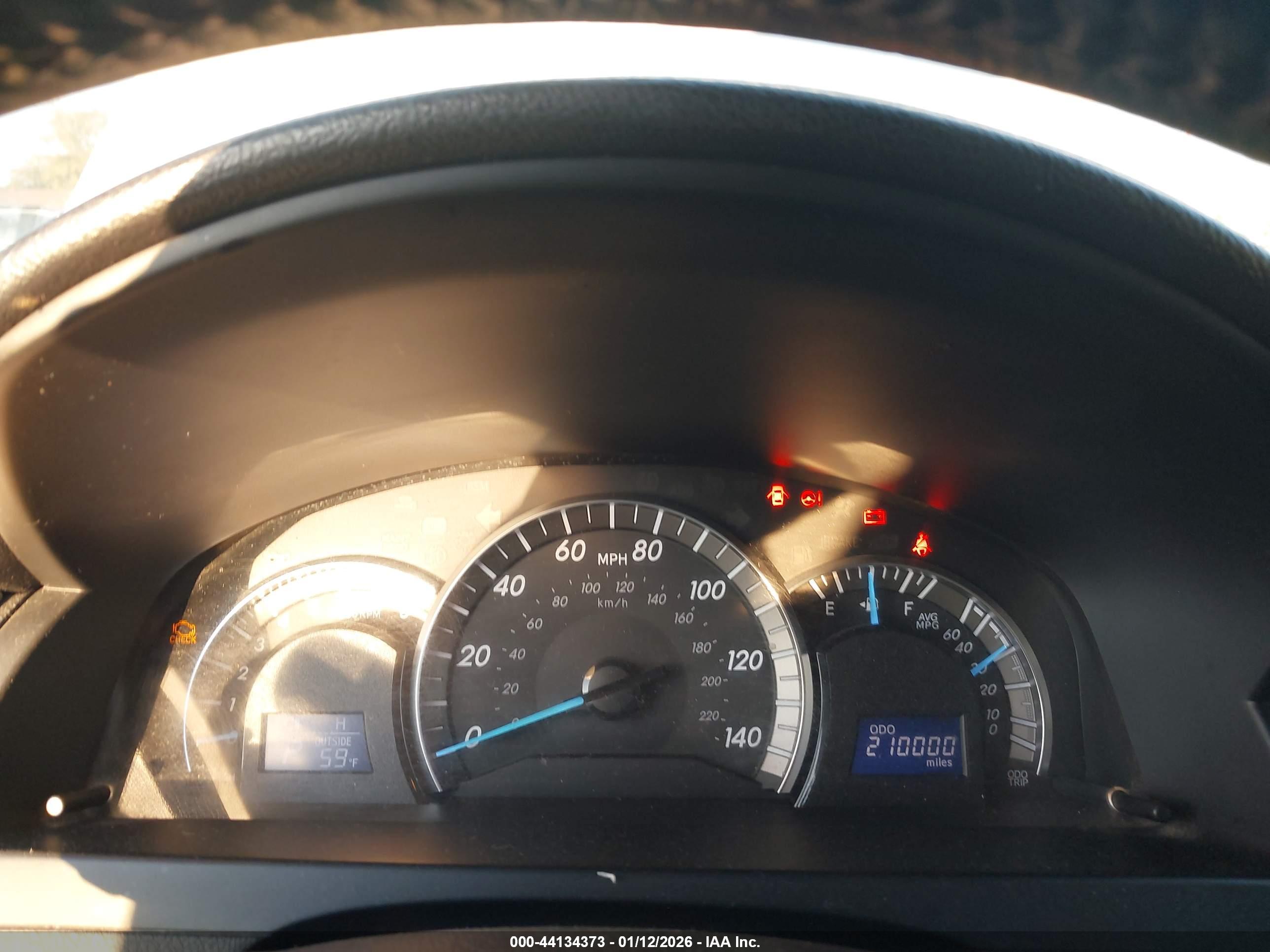 TOYOTA CAMRY image 7