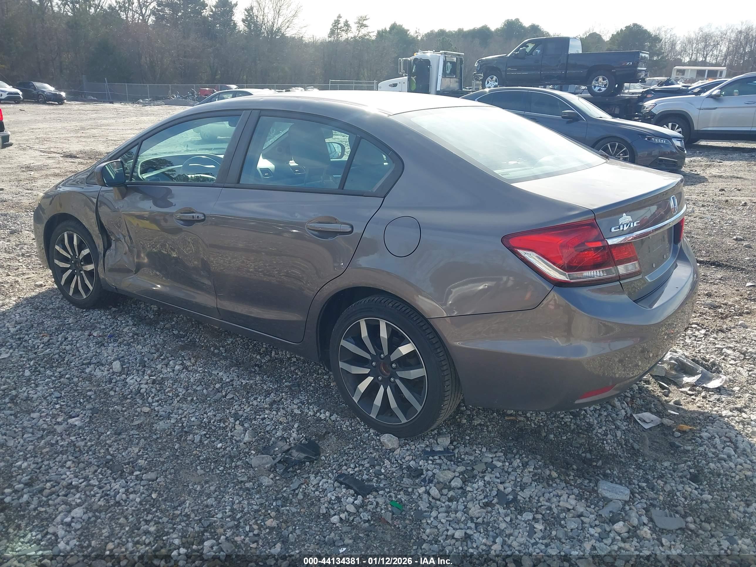 HONDA CIVIC image 3