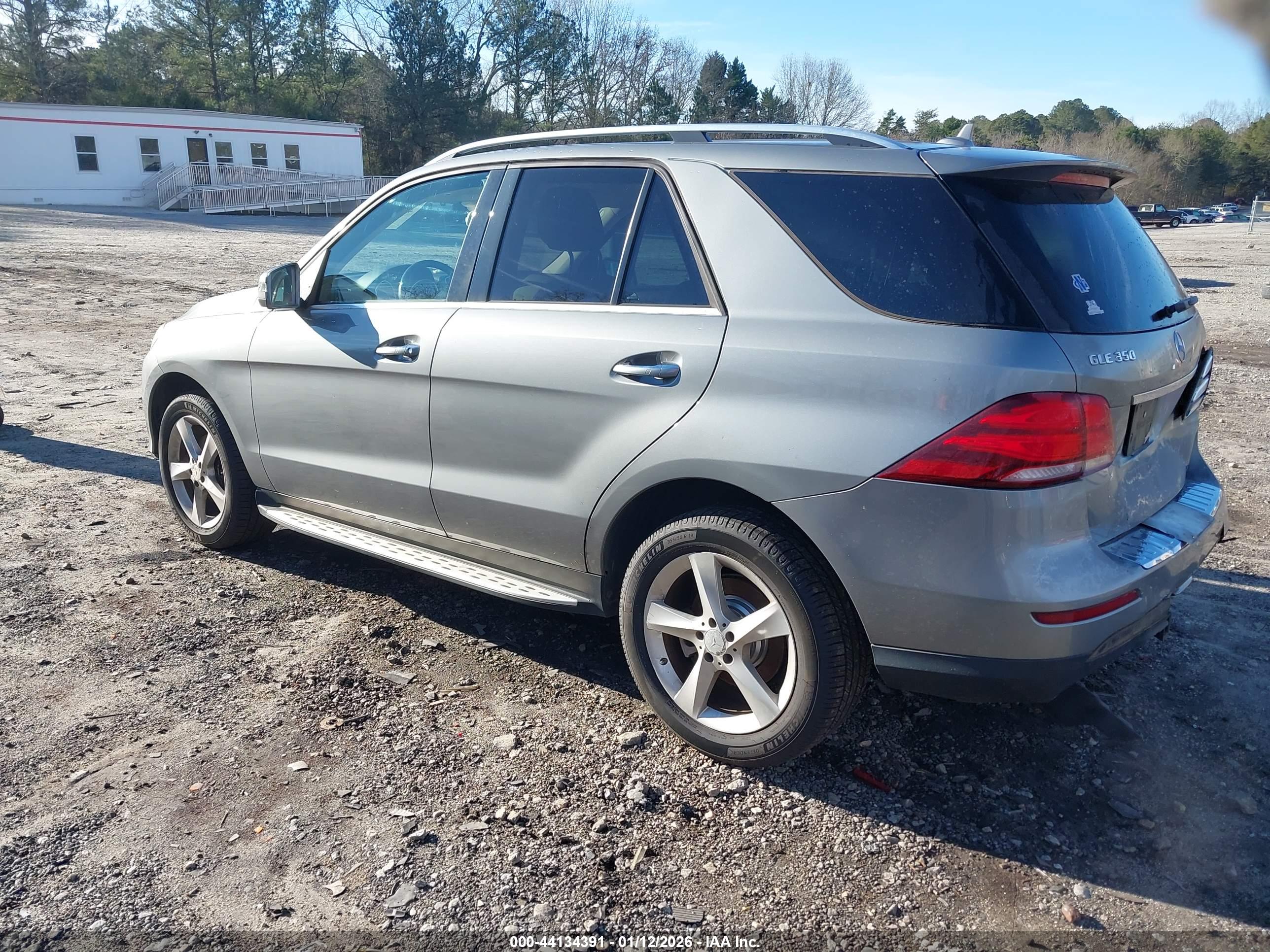 MERCEDES-BENZ GLE image 3