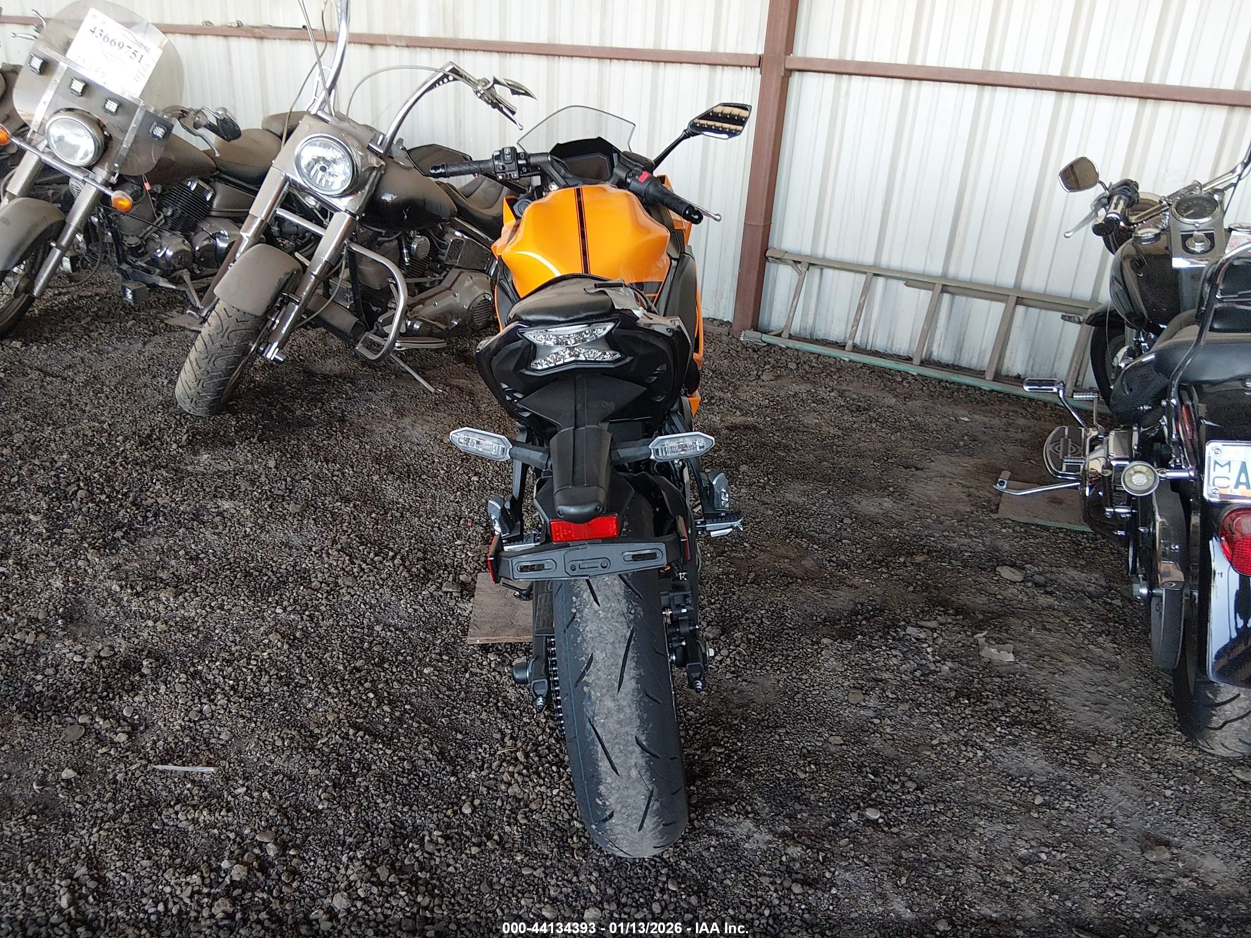 KAWASAKI EX650 image 6