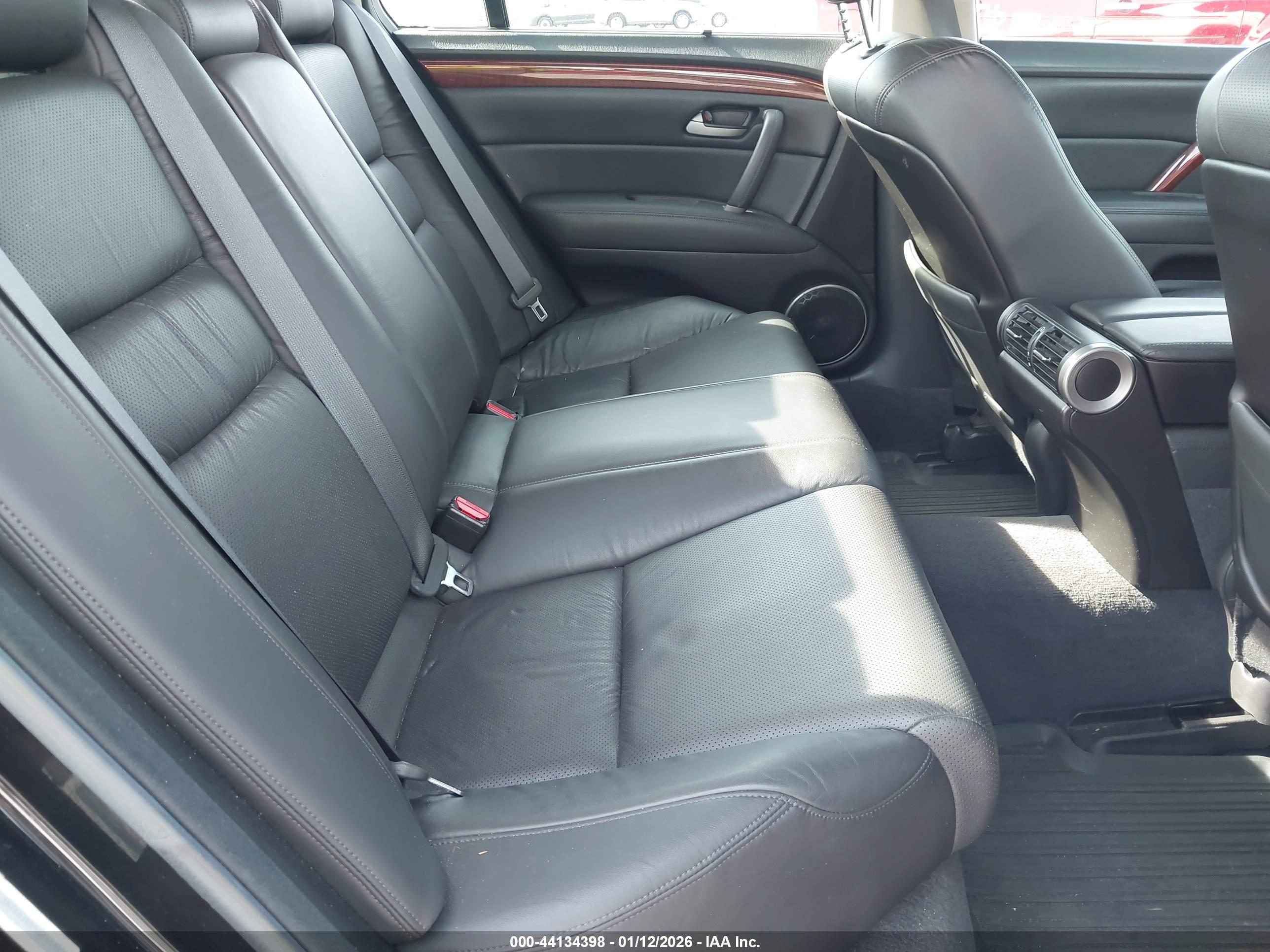 ACURA RL image 8