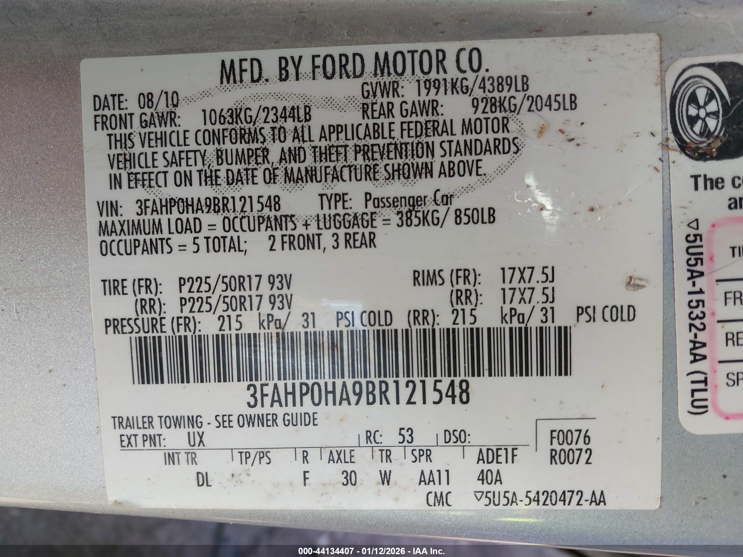 FORD FUSION image 9