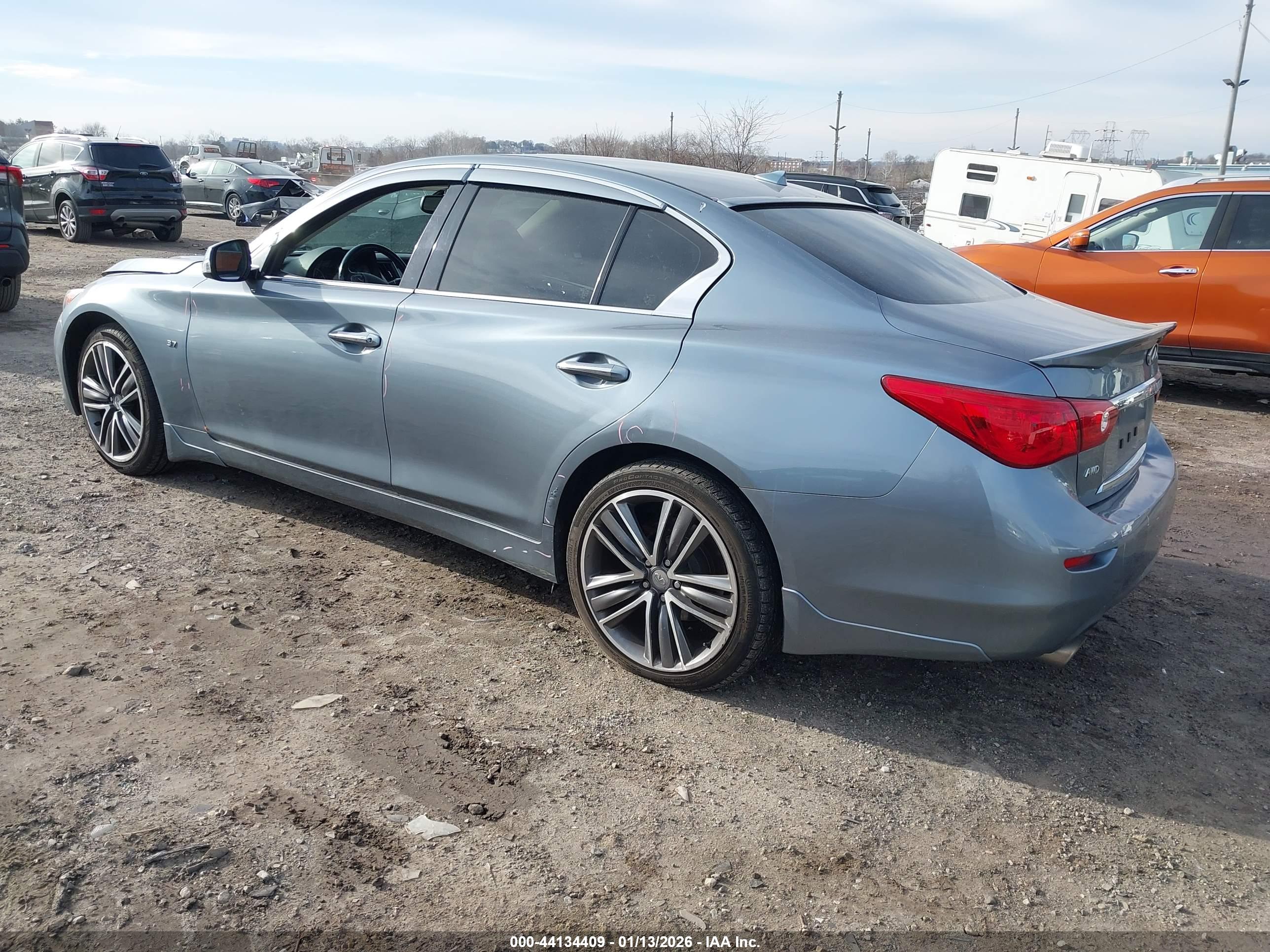 INFINITI Q50 image 3